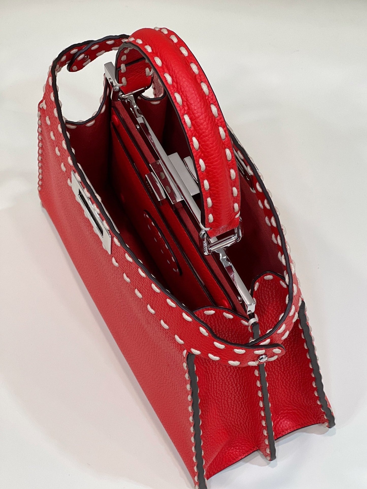 PEEKABOO ISEEU 33 IN RED GRAINED CALFSKIN SILVER HARDWARE mysite