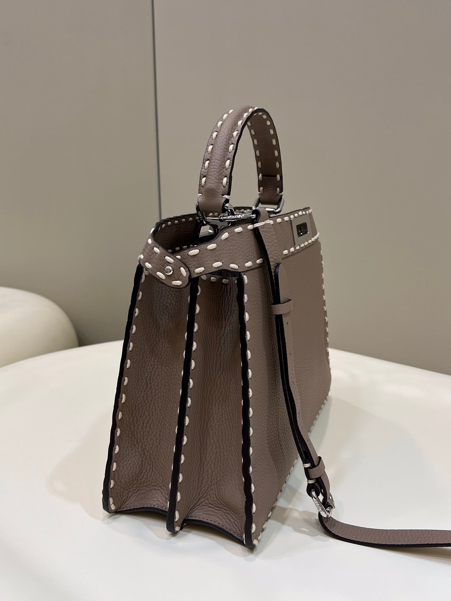 PEEKABOO ISEEU 33 IN TOBACCO BROWN GRAINED CALFSKIN SILVER HARDWARE mysite