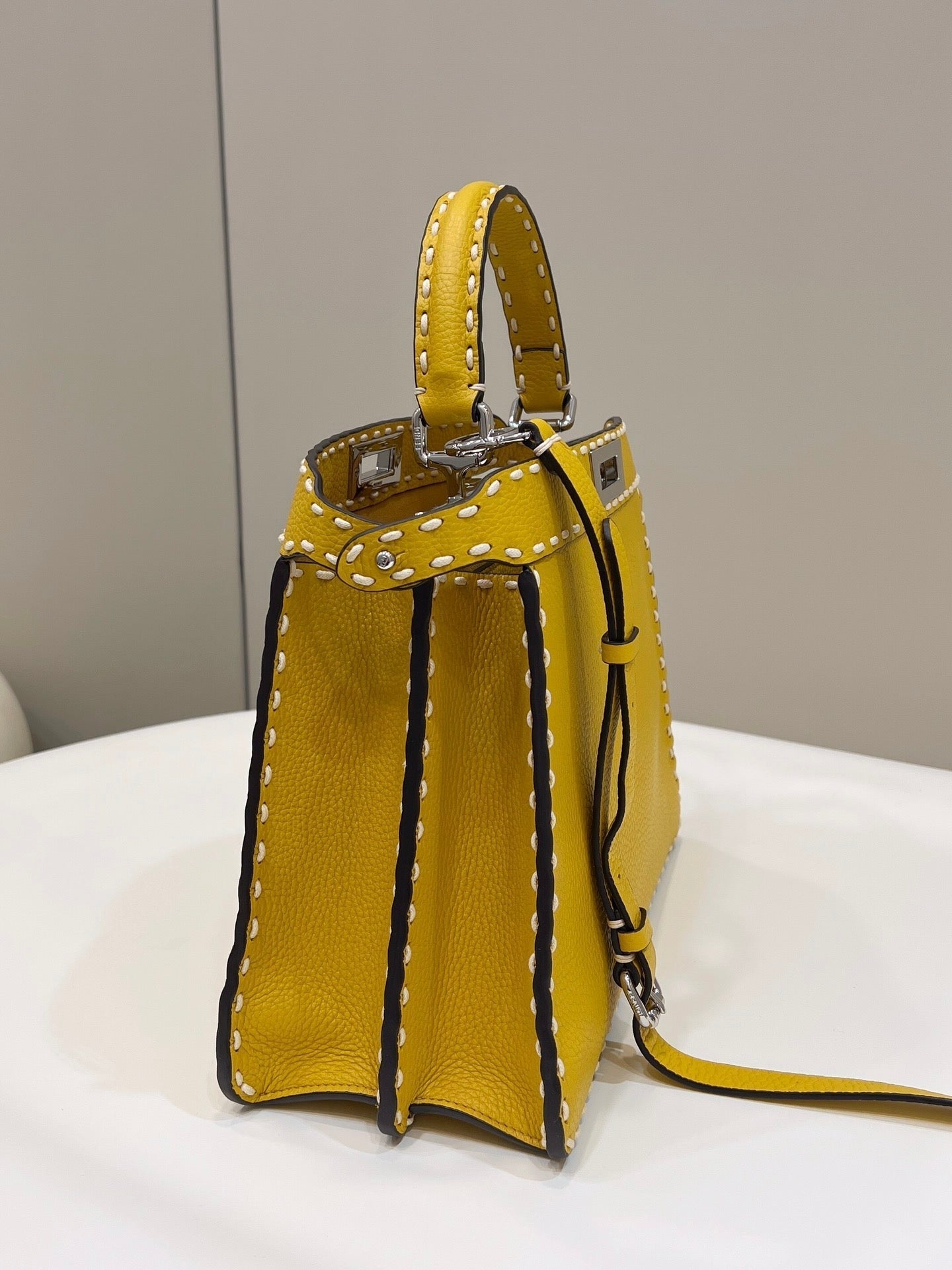 PEEKABOO ISEEU 33 IN YELLOW GRAINED CALFSKIN SILVER HARDWARE mysite