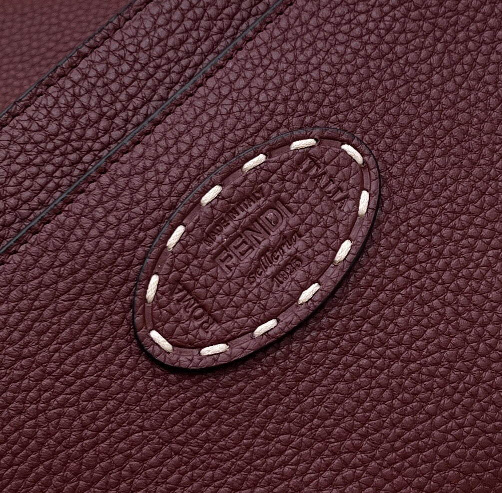 PEEKABOO ISEEU 33 IN SANGRIA RED GRAINED CALFSKIN GOLD HARDWARE mysite