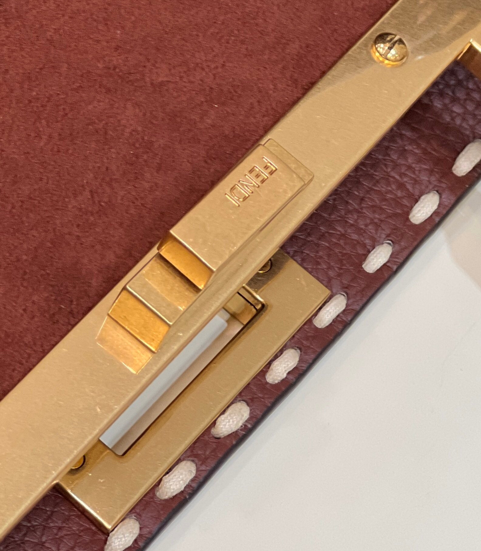 PEEKABOO ISEEU 33 IN SANGRIA RED GRAINED CALFSKIN GOLD HARDWARE mysite