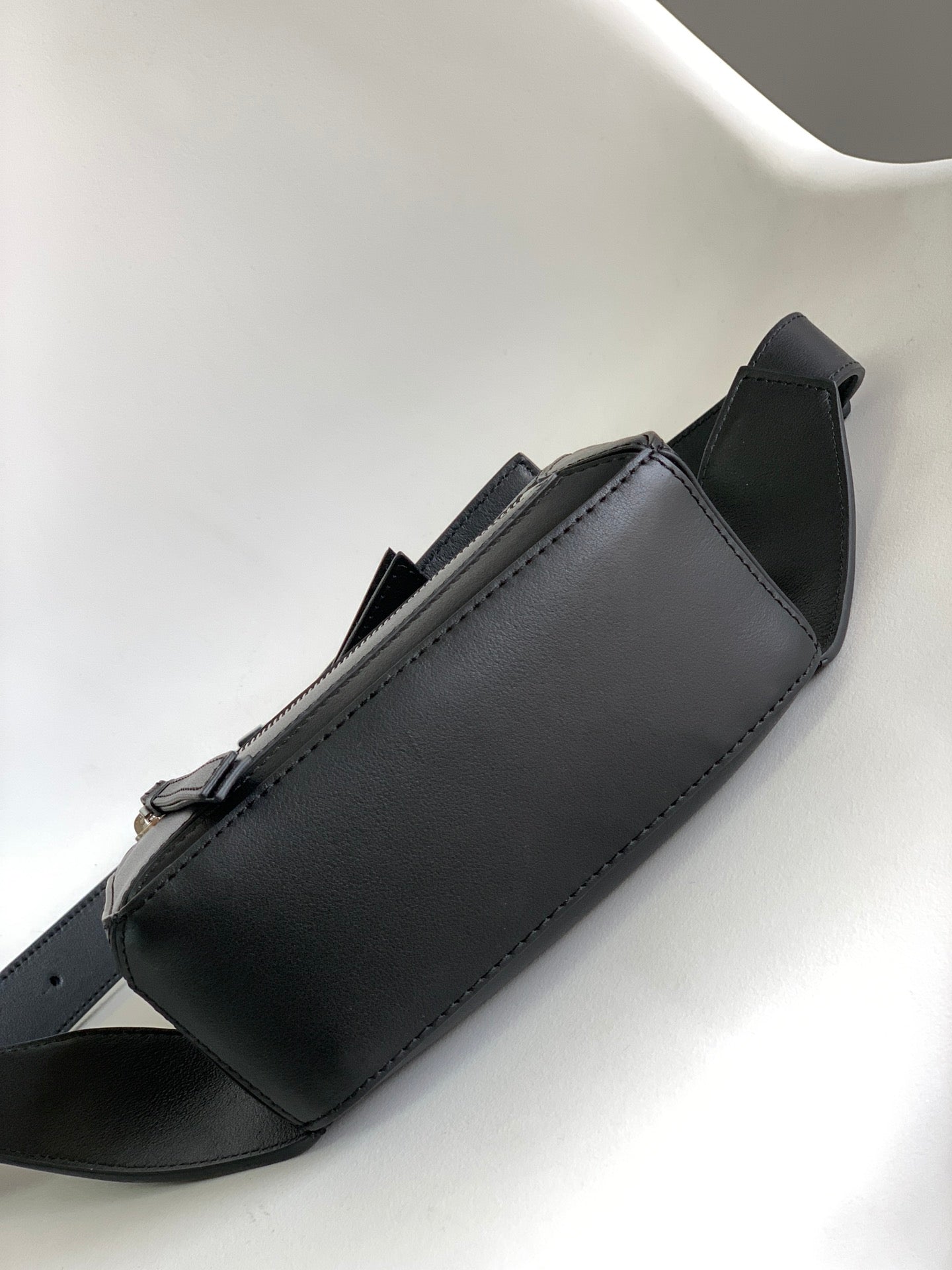 Loew Puzzle Small 18cm Black Leather Belt Bag mysite