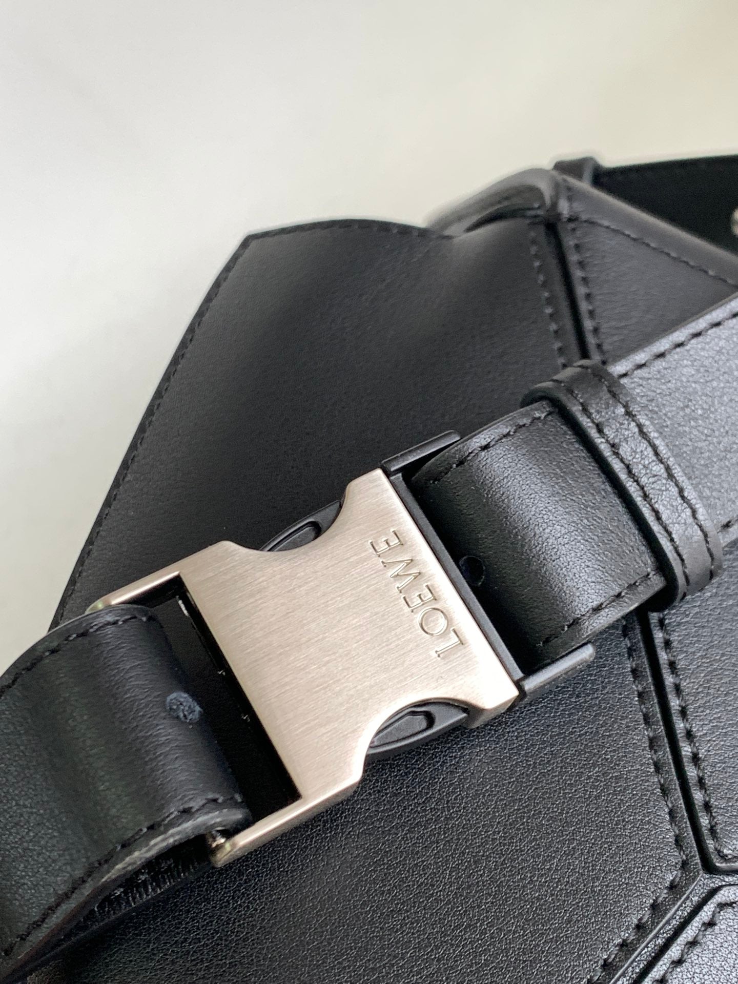 Loew Puzzle Small 18cm Black Leather Belt Bag mysite