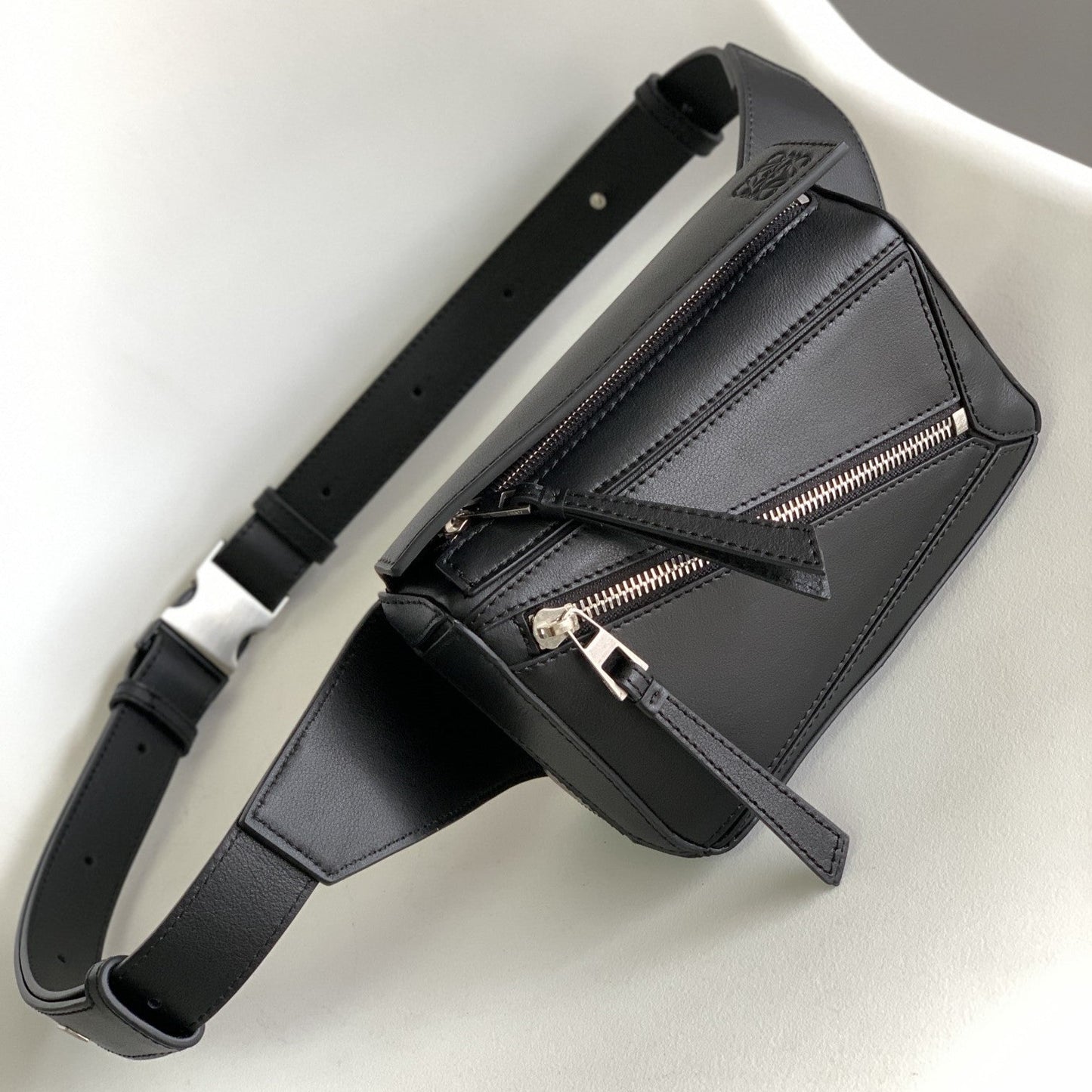 Loew Puzzle Small 18cm Black Leather Belt Bag mysite