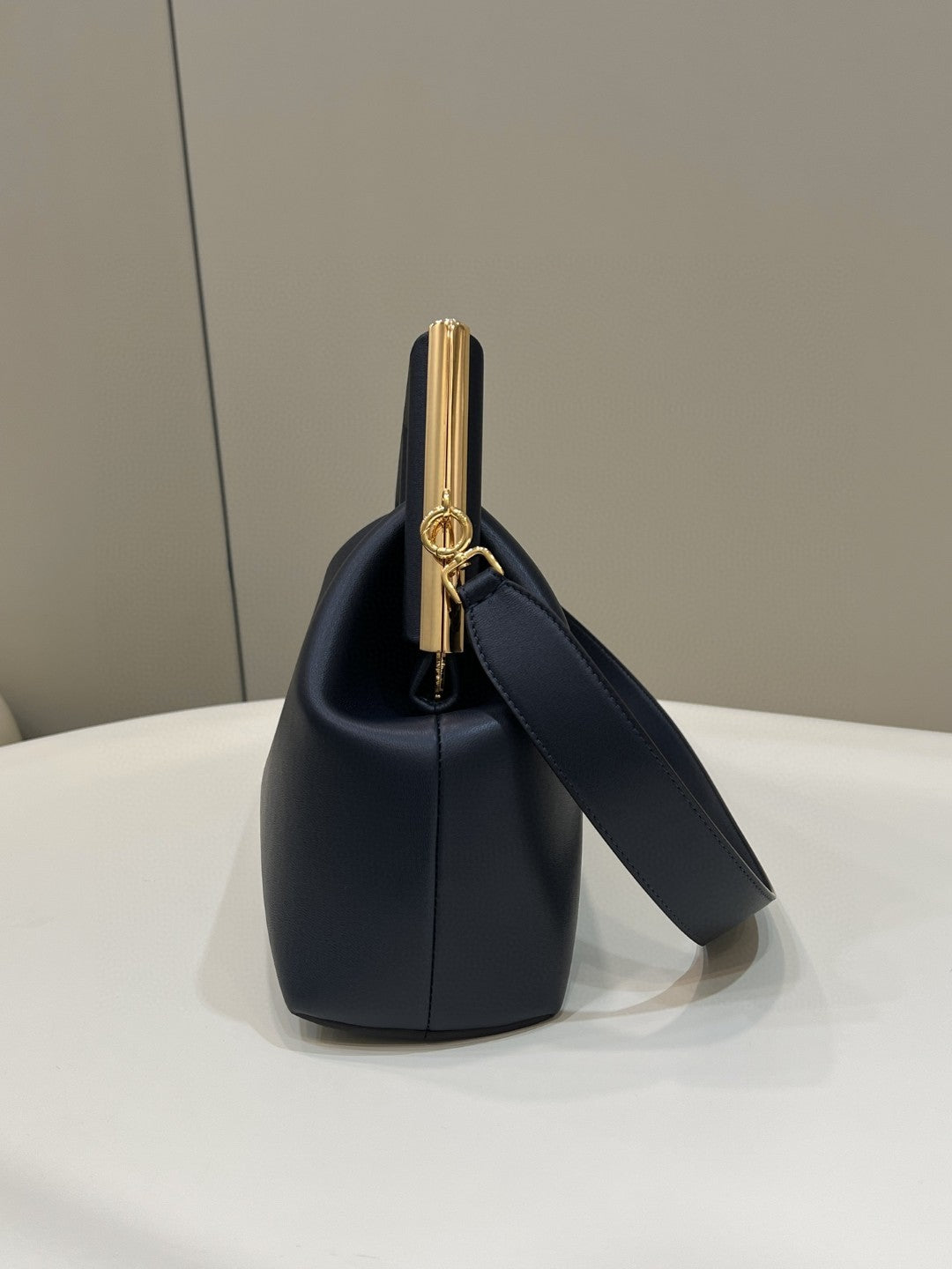 FENDI FIRST SMALL 32 IN BLACK NAPPA LEATHER BAG GOLD HARDWARE mysite