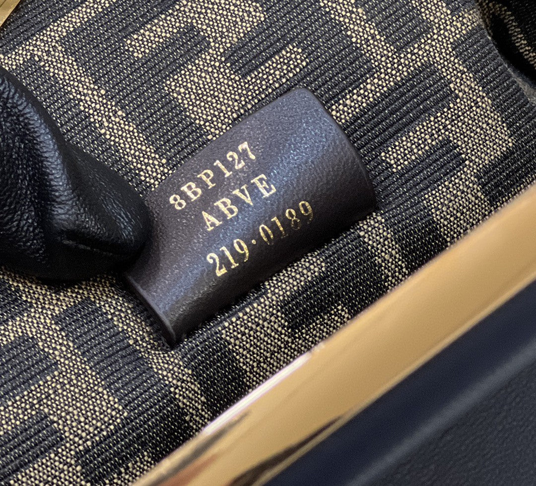 FENDI FIRST SMALL 32 IN BLACK NAPPA LEATHER BAG GOLD HARDWARE mysite