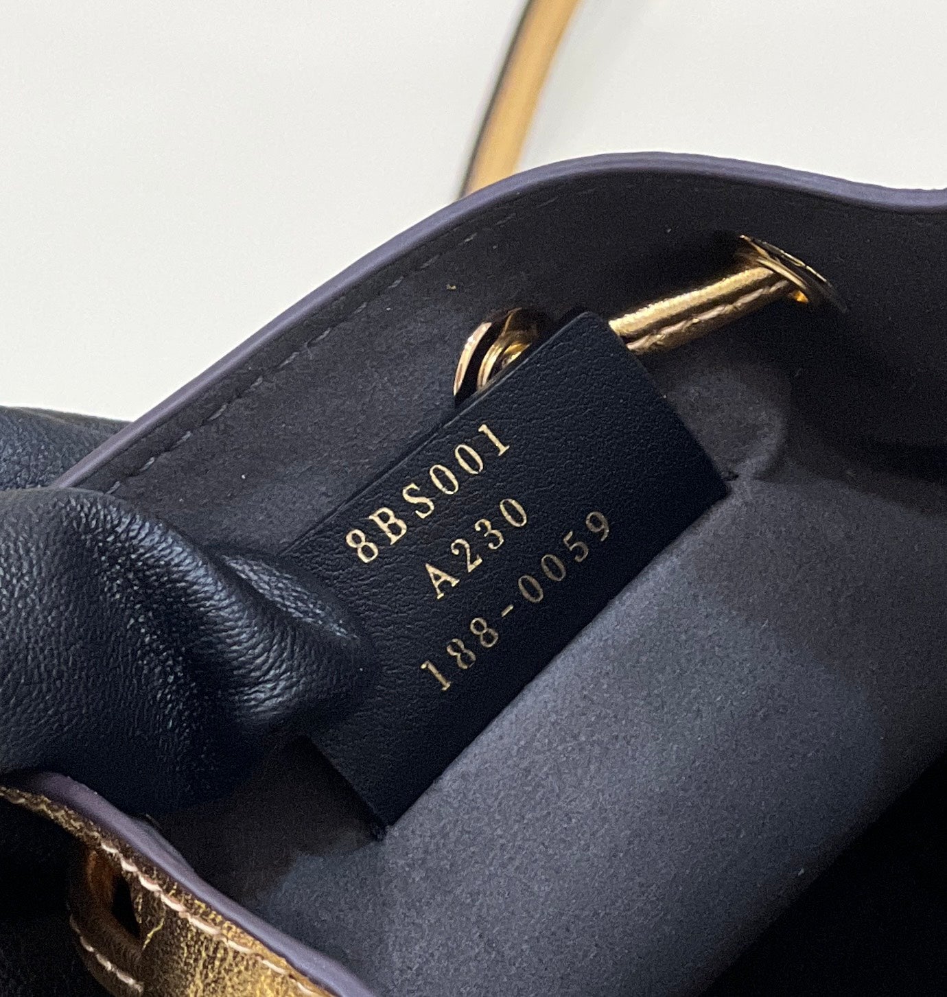 MON TRESOR 18 IN GOLD METALLIC CALFSKIN mysite