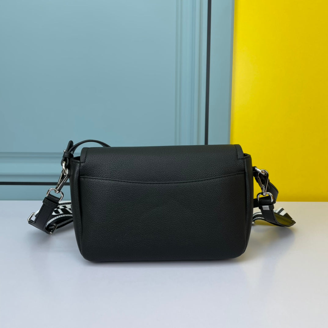 PRA 24 BAG WITH STRAP IN BLACK CALFSKIN mysite