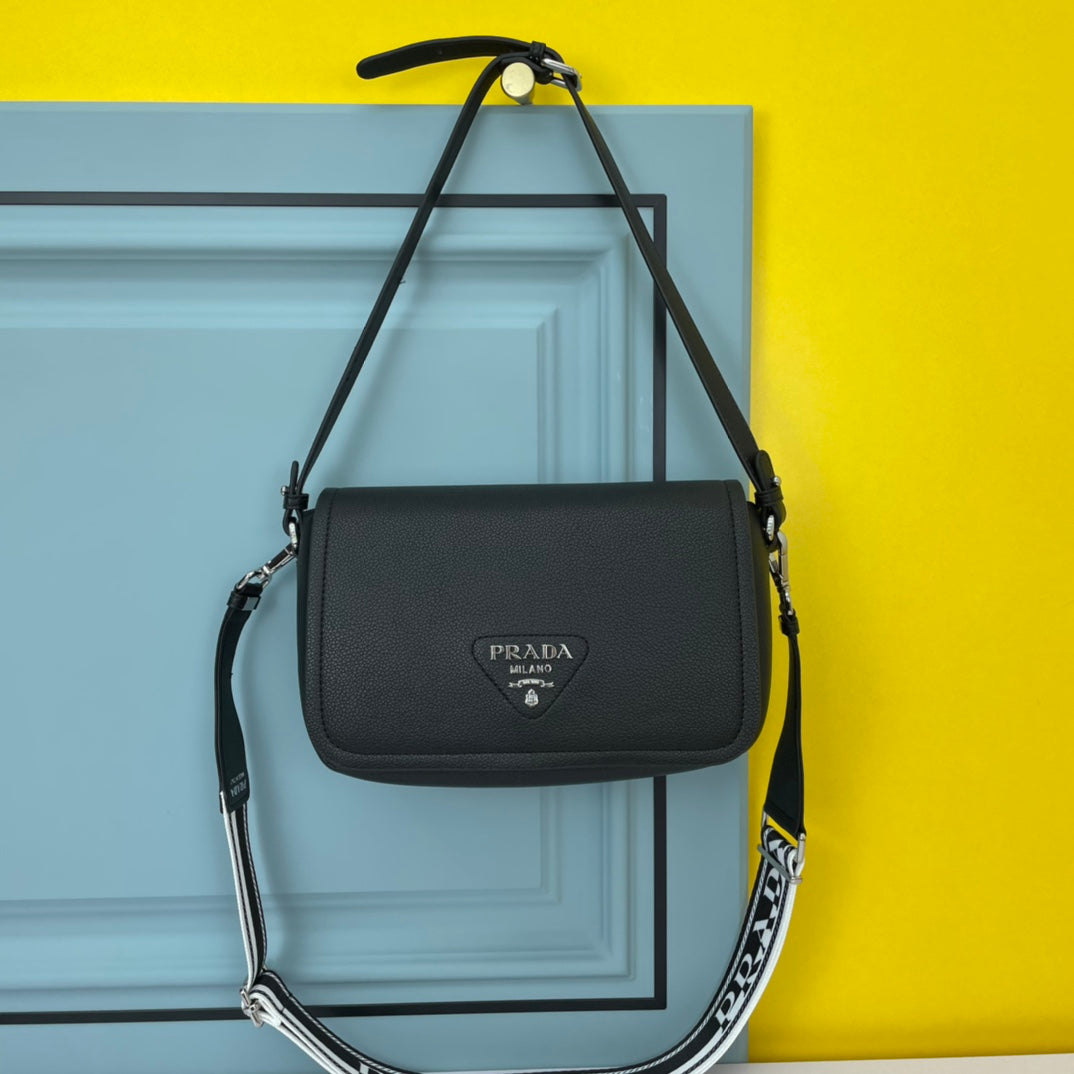 PRA 24 BAG WITH STRAP IN BLACK CALFSKIN mysite