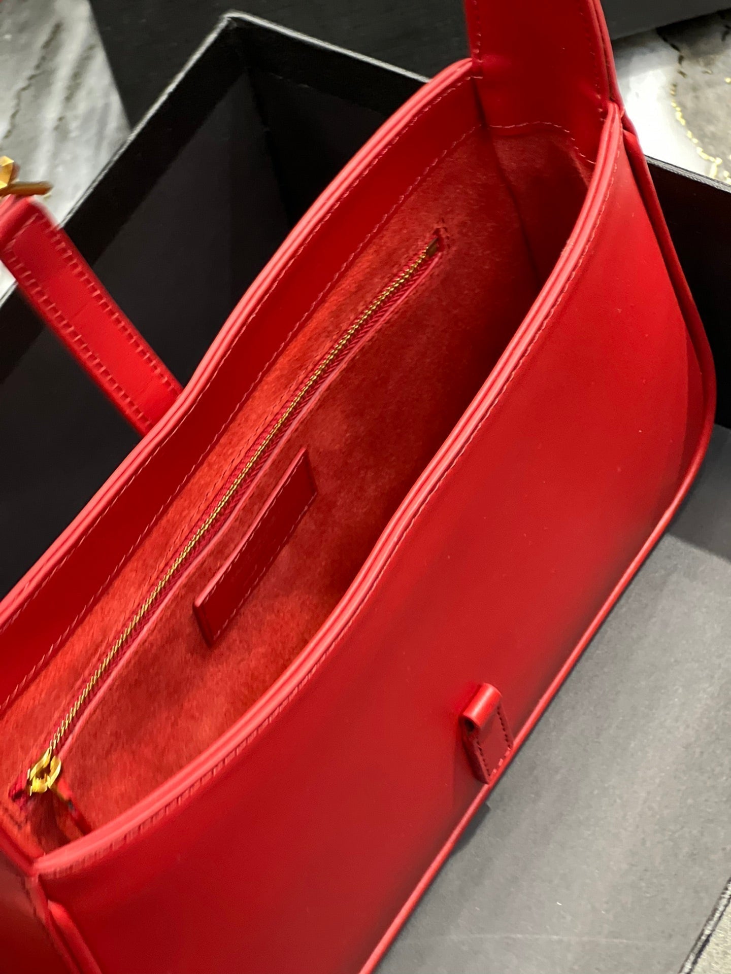 LE 5 A 7 23 RED LAMBSKIN GOLD HARDWARE mysite