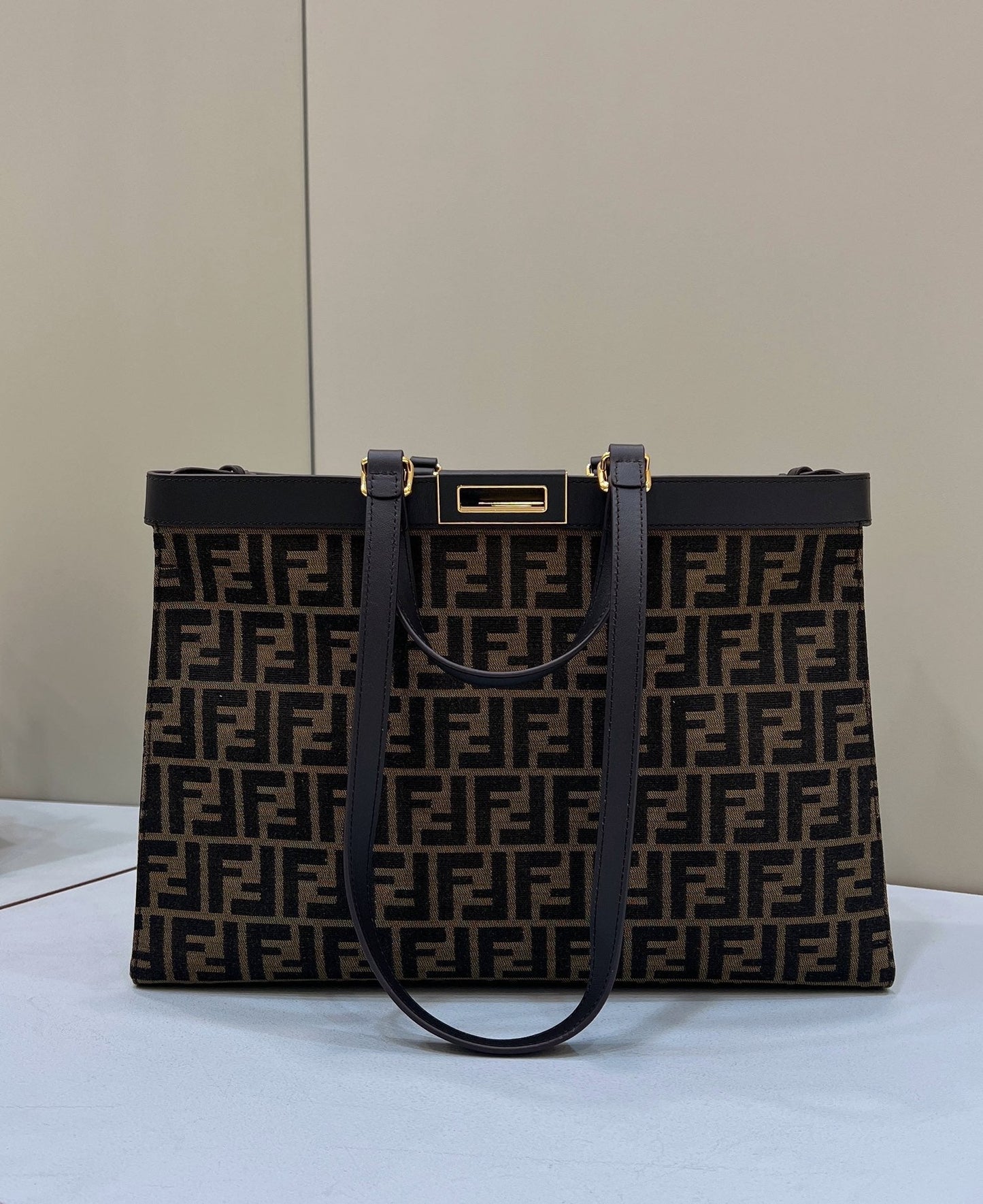 FENDI TOTE 41 BAG IN BROWN MIX BLACK MONOGRAM CANVAS GOLD HARDWARE mysite