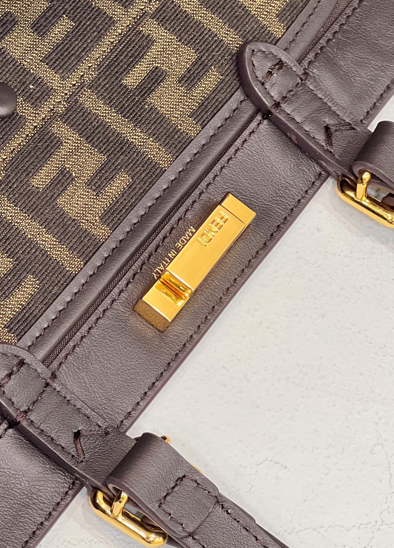 FENDI TOTE 41 BAG IN BROWN MIX BLACK MONOGRAM CANVAS GOLD HARDWARE mysite