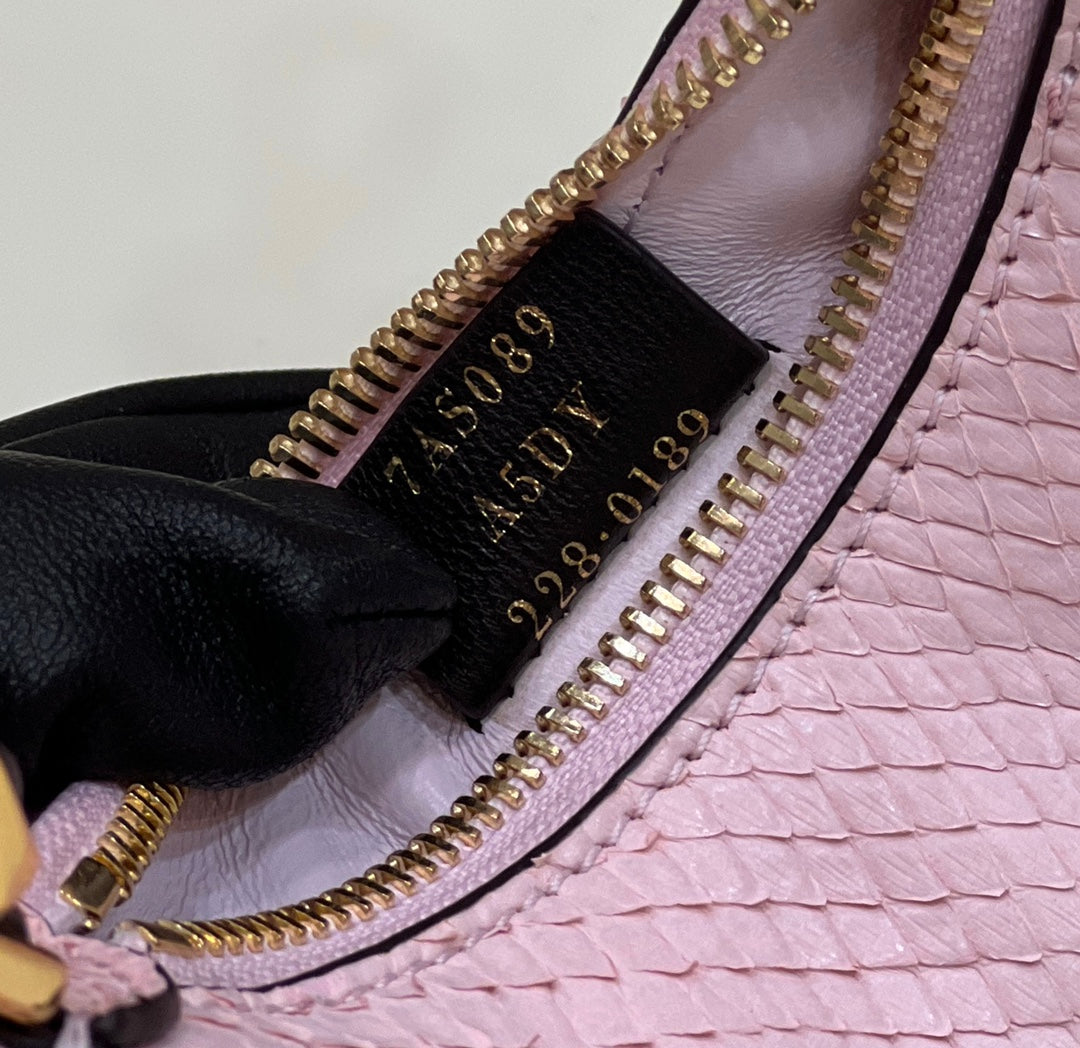 FENDIGRAPHY MINI 16 BAG IN LIGHT PINK CALFSKIN GOLD HARDWARE mysite