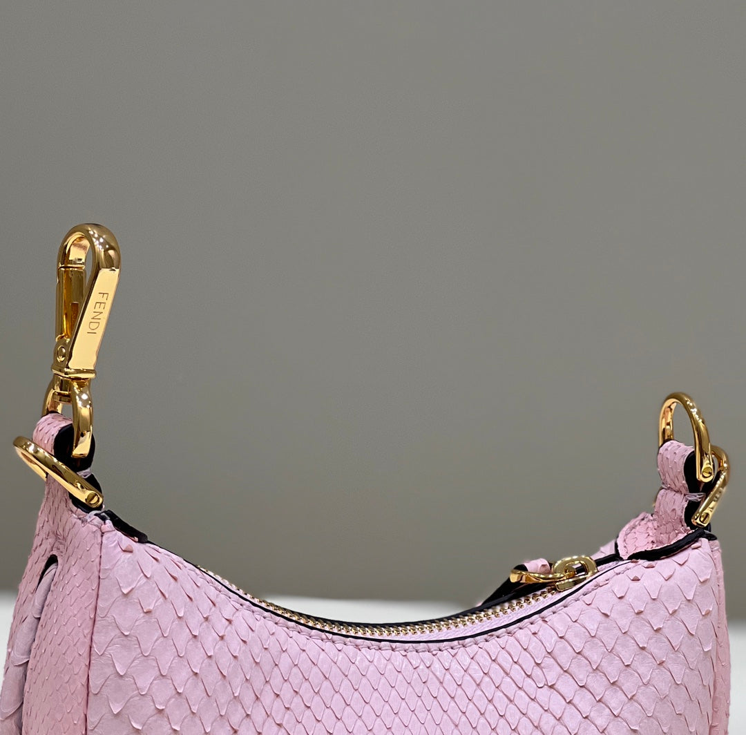 FENDIGRAPHY MINI 16 BAG IN LIGHT PINK CALFSKIN GOLD HARDWARE mysite