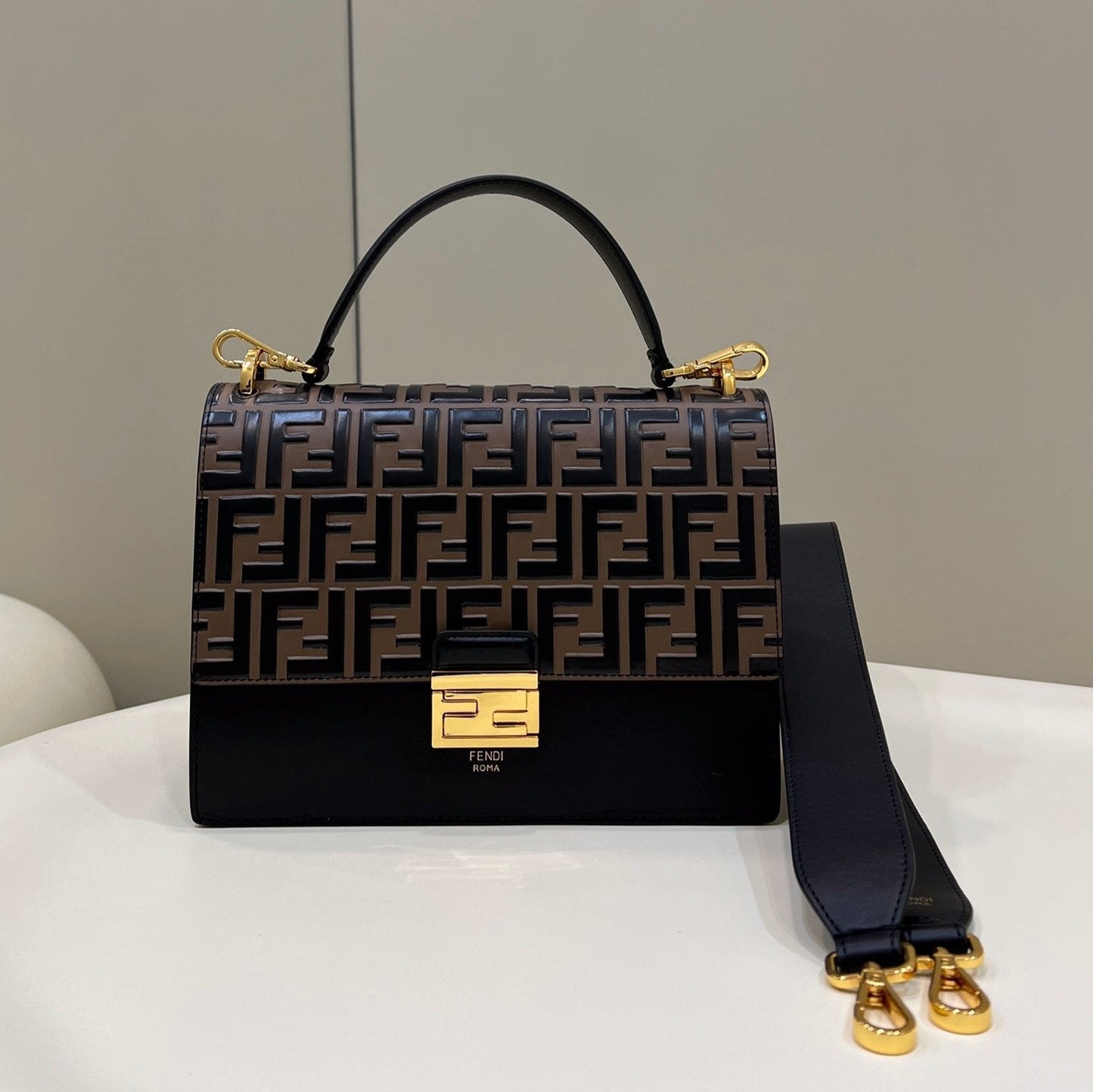 FENDI KANI 26 BAG IN BLACK MIX CHOCOLATE BROWN FFF CALFSKIN WITH GOLD HARDWARE mysite