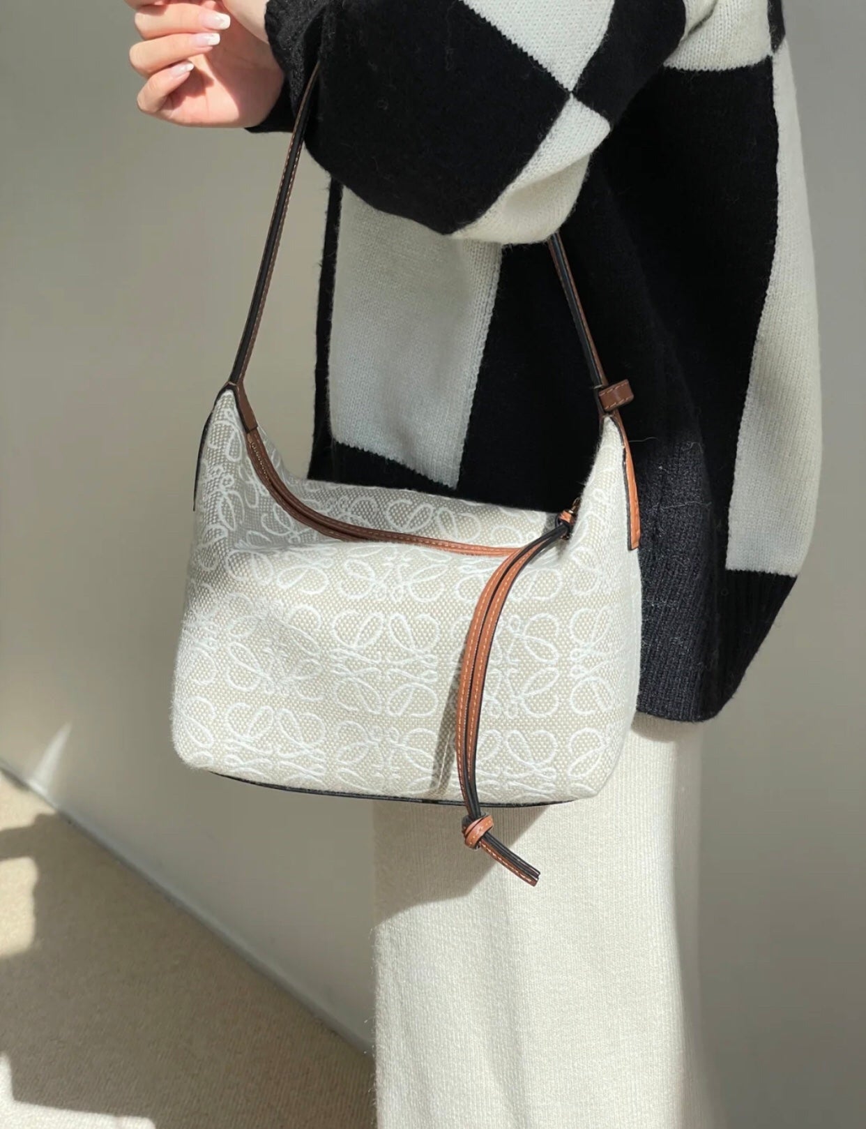 LOE CUBI 35 BAG IN WHITE ANAGRAM JACQUARD AND CALFSKIN mysite