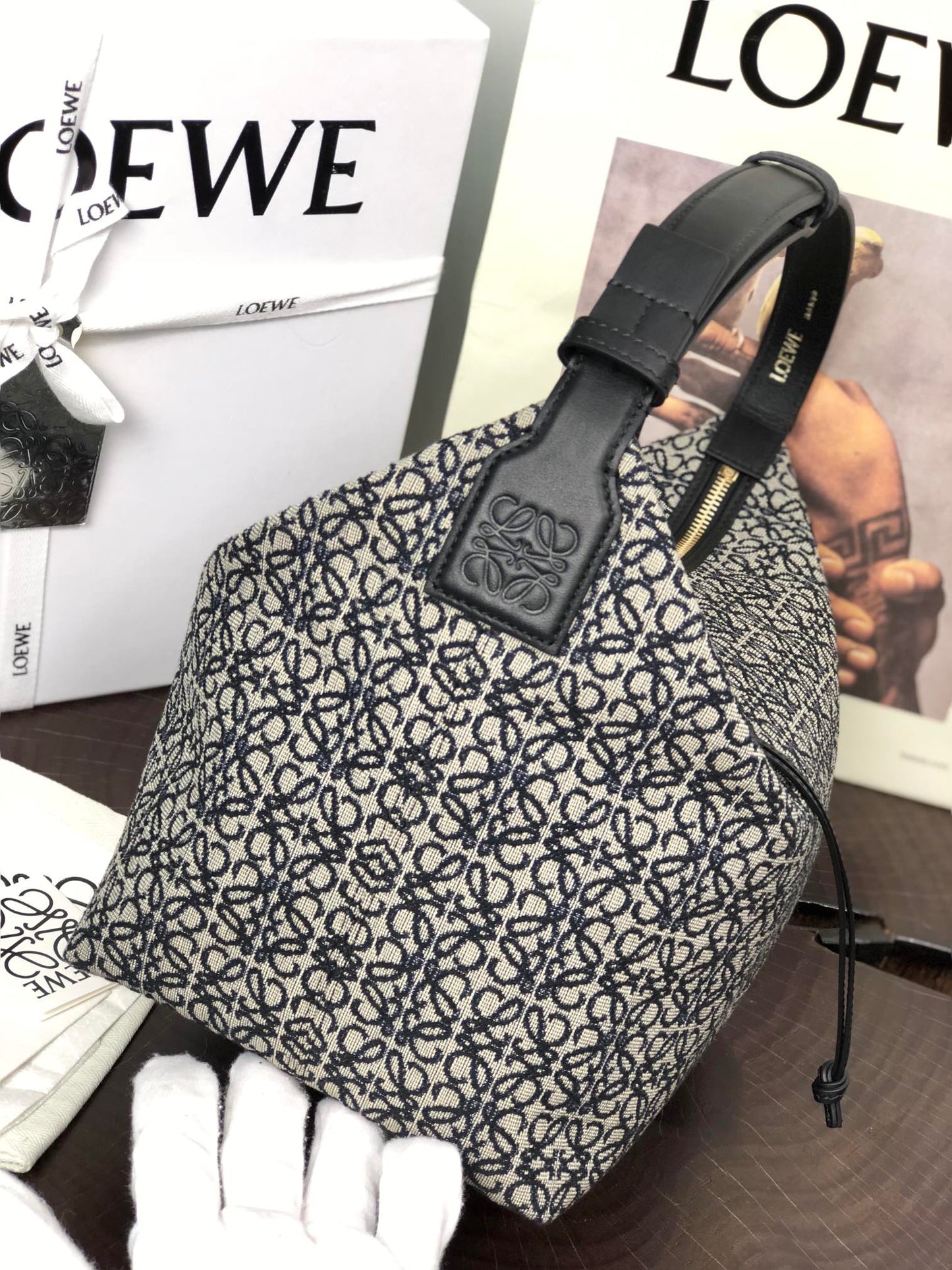 LOE CUBI 21 BAG IN WHITE MIX BLACK ANAGRAM JACQUARD mysite