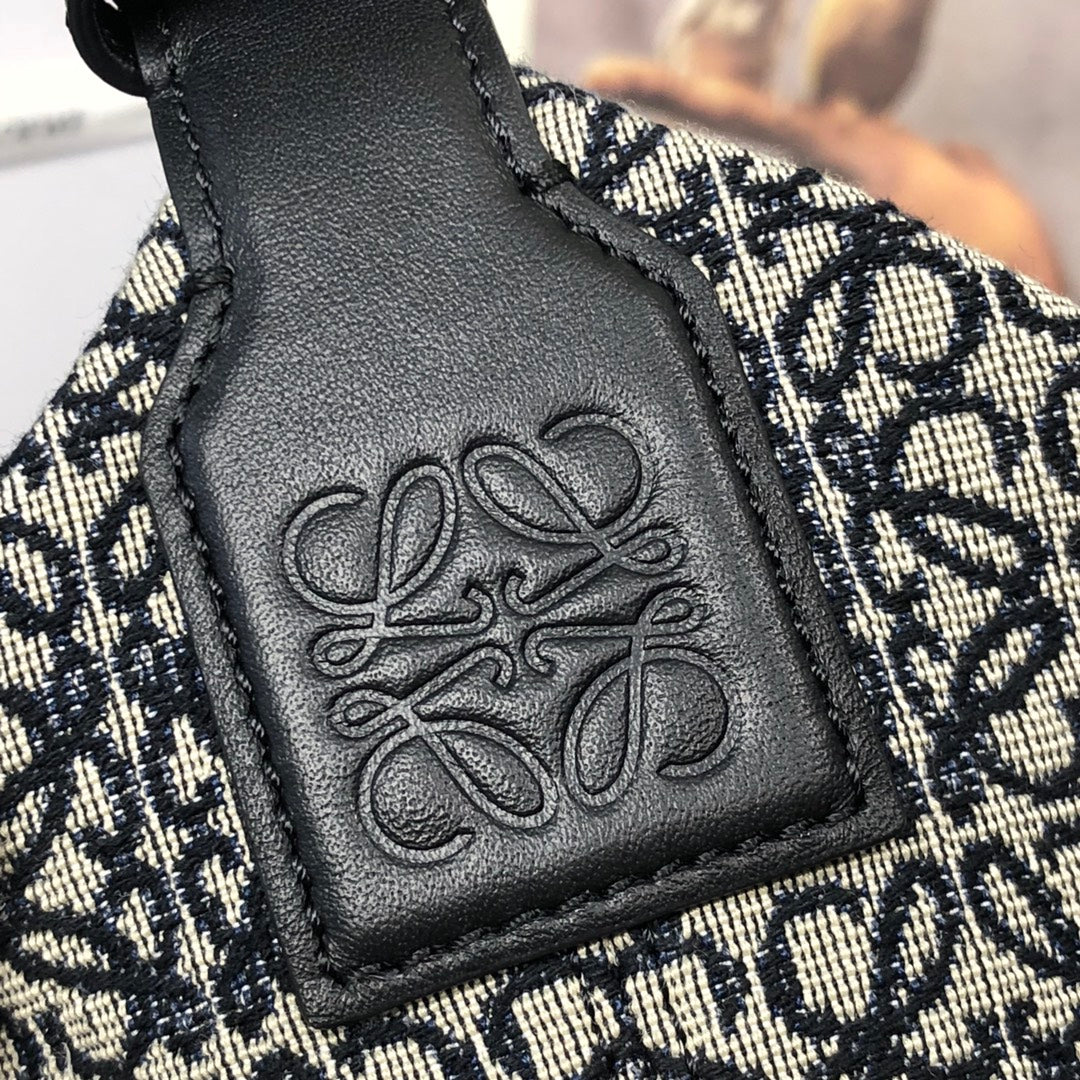 LOE CUBI 21 BAG IN WHITE MIX BLACK ANAGRAM JACQUARD mysite