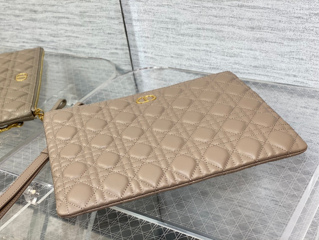 cd large caro daily beige calfskin pouch mysite