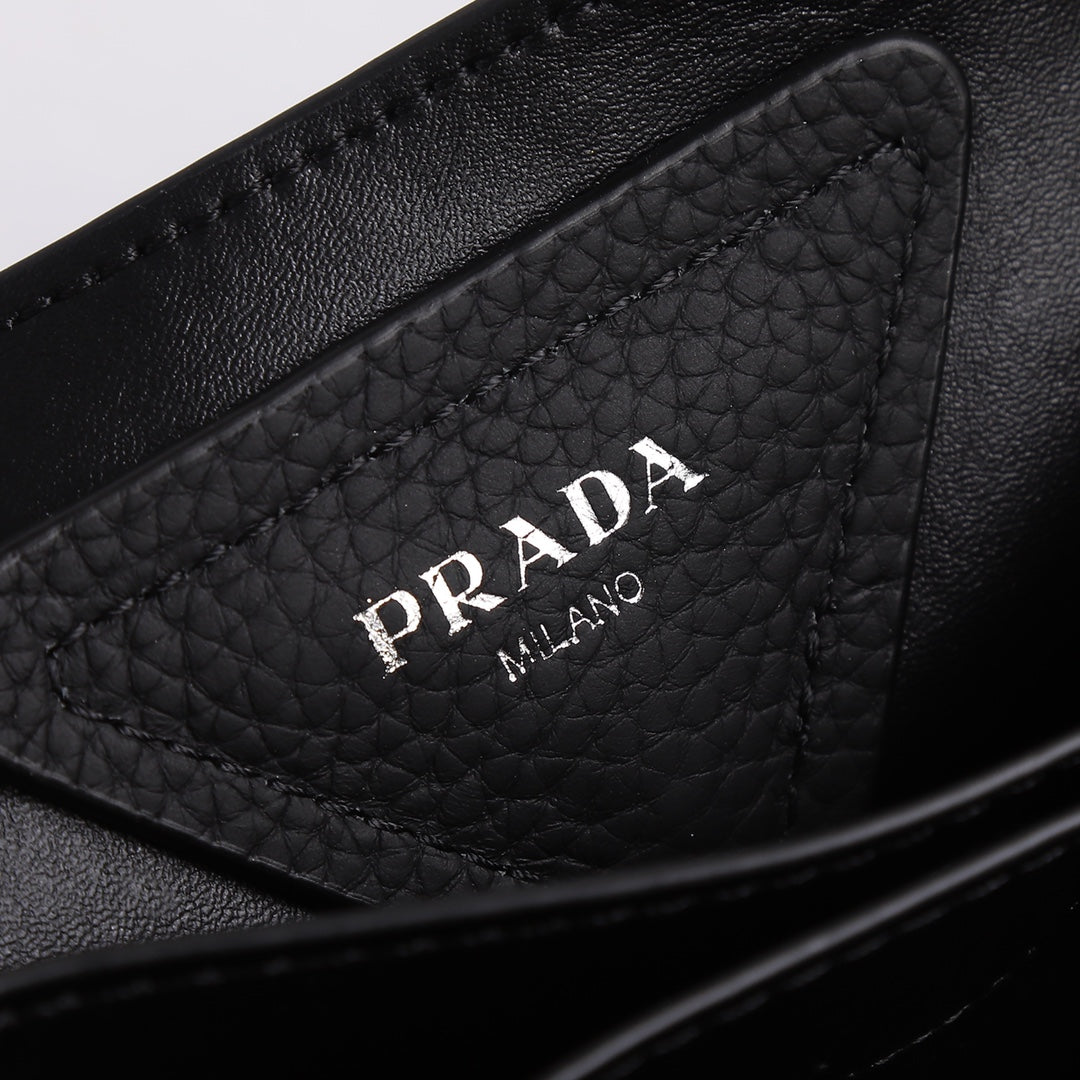 PRA 18 DYNAMIQUE LOGO TOTE BAG IN BLACK CALFSKIN mysite