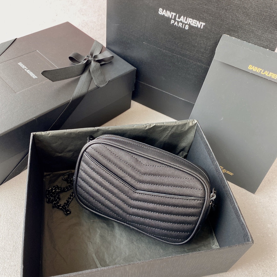 LOU MINI CAMERA BAG 19 IN BLACK CAVIAR PATTERN CALFSKIN BLACK HARDWARE mysite