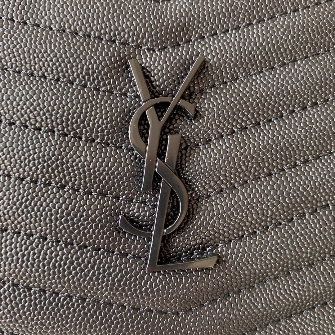 LOU MINI CAMERA BAG 19 IN BLACK CAVIAR PATTERN CALFSKIN BLACK HARDWARE mysite