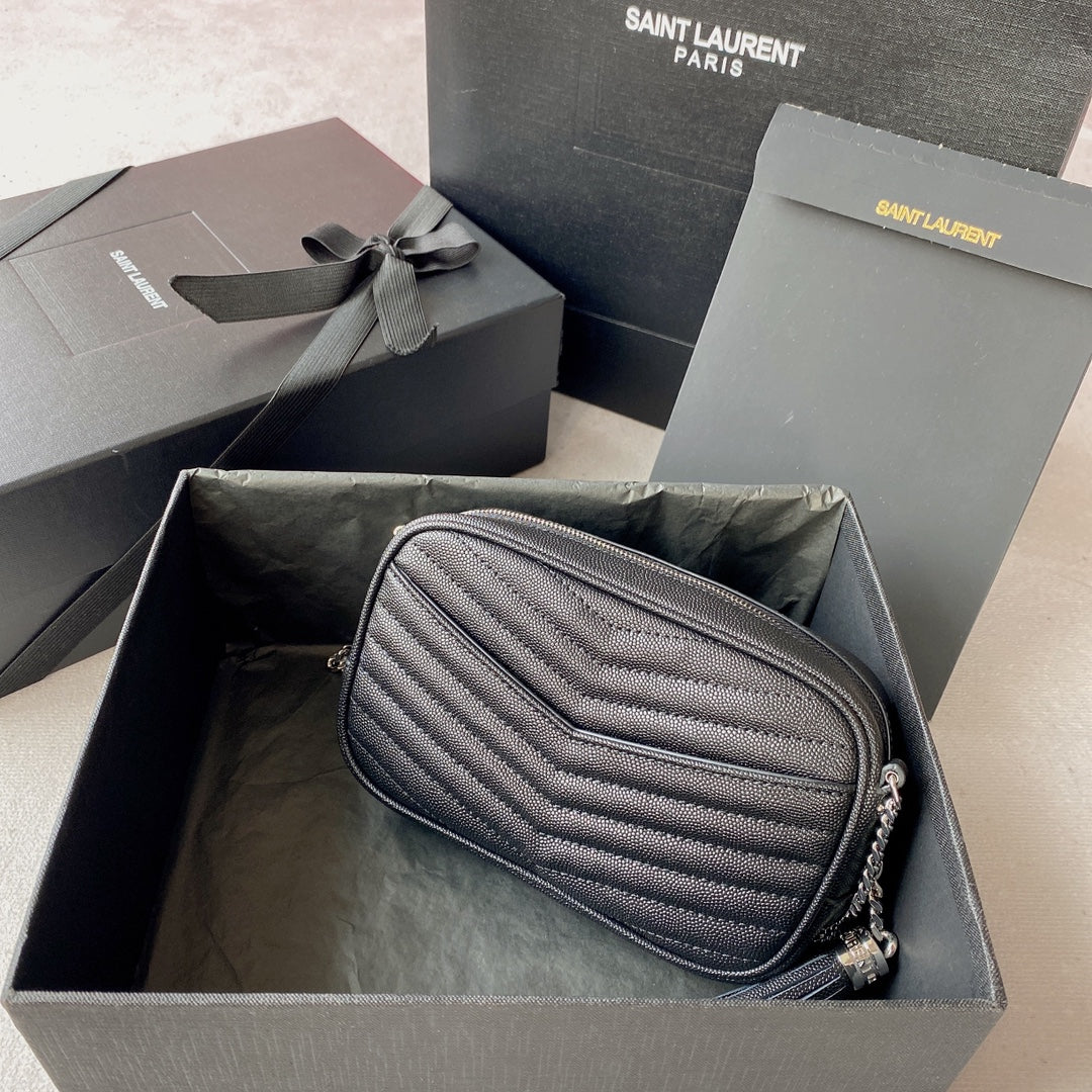 LOU MINI CAMERA BAG 19 IN BLACK CAVIAR PATTERN CALFSKIN SILVER HARDWARE mysite