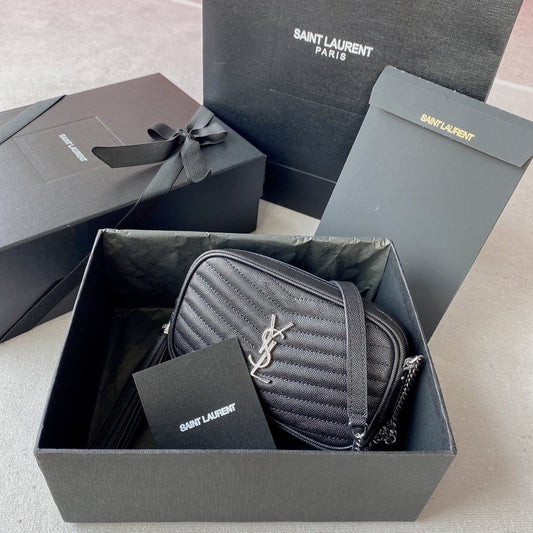 LOU MINI CAMERA BAG 19 IN BLACK CAVIAR PATTERN CALFSKIN SILVER HARDWARE mysite