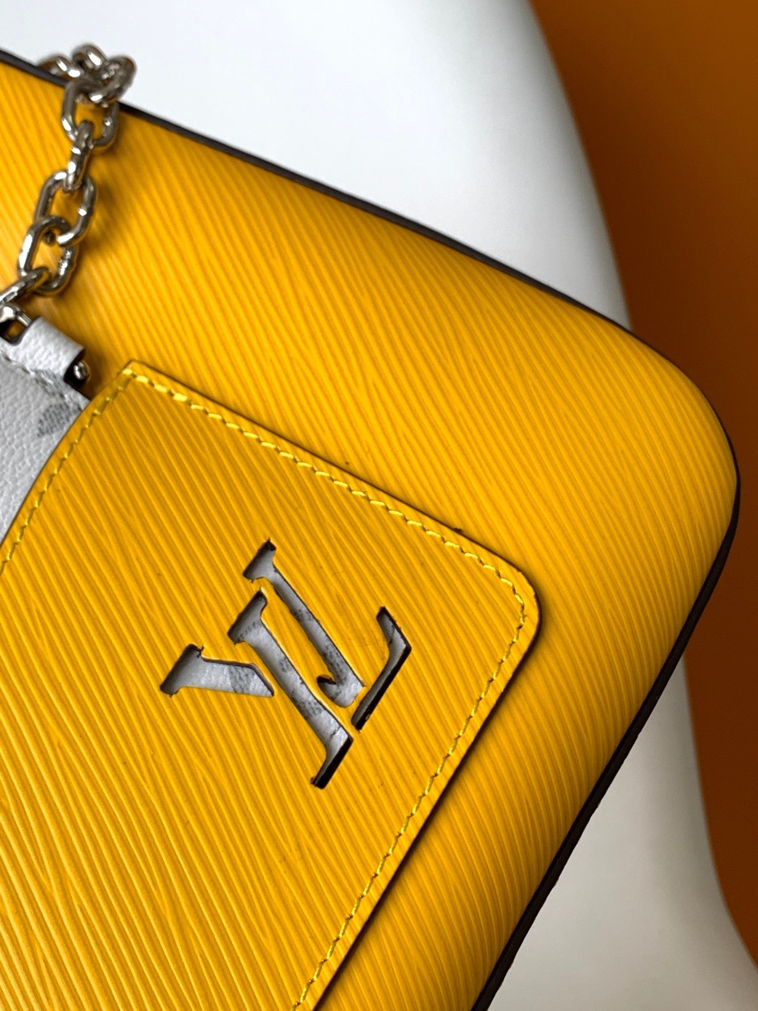 LV Marelle 25cm Yellow Epi Grain Cowhide Metal HW mysite