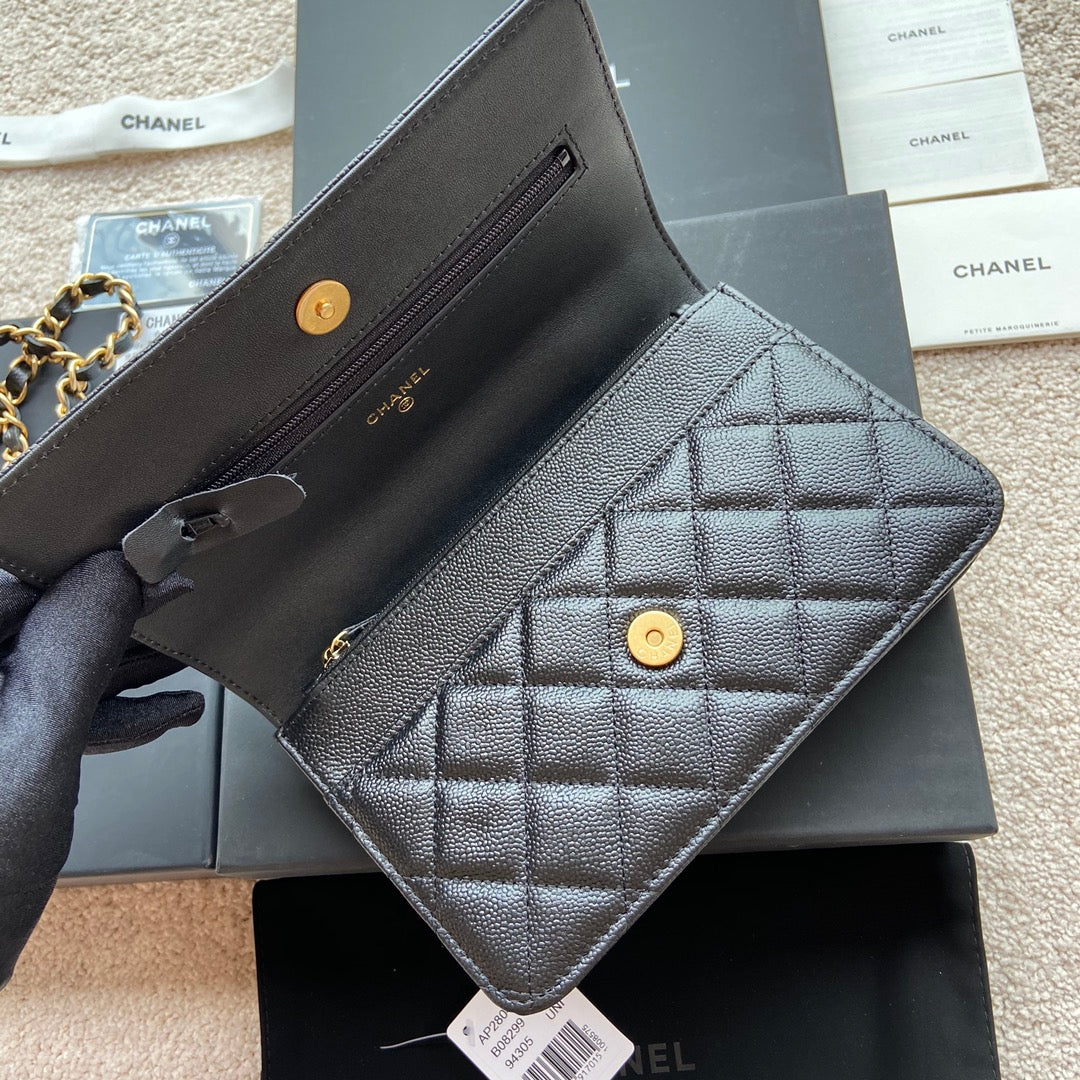 CC Woc 20cm Top Handle Black Grained Calfskin Gold Hardware mysite