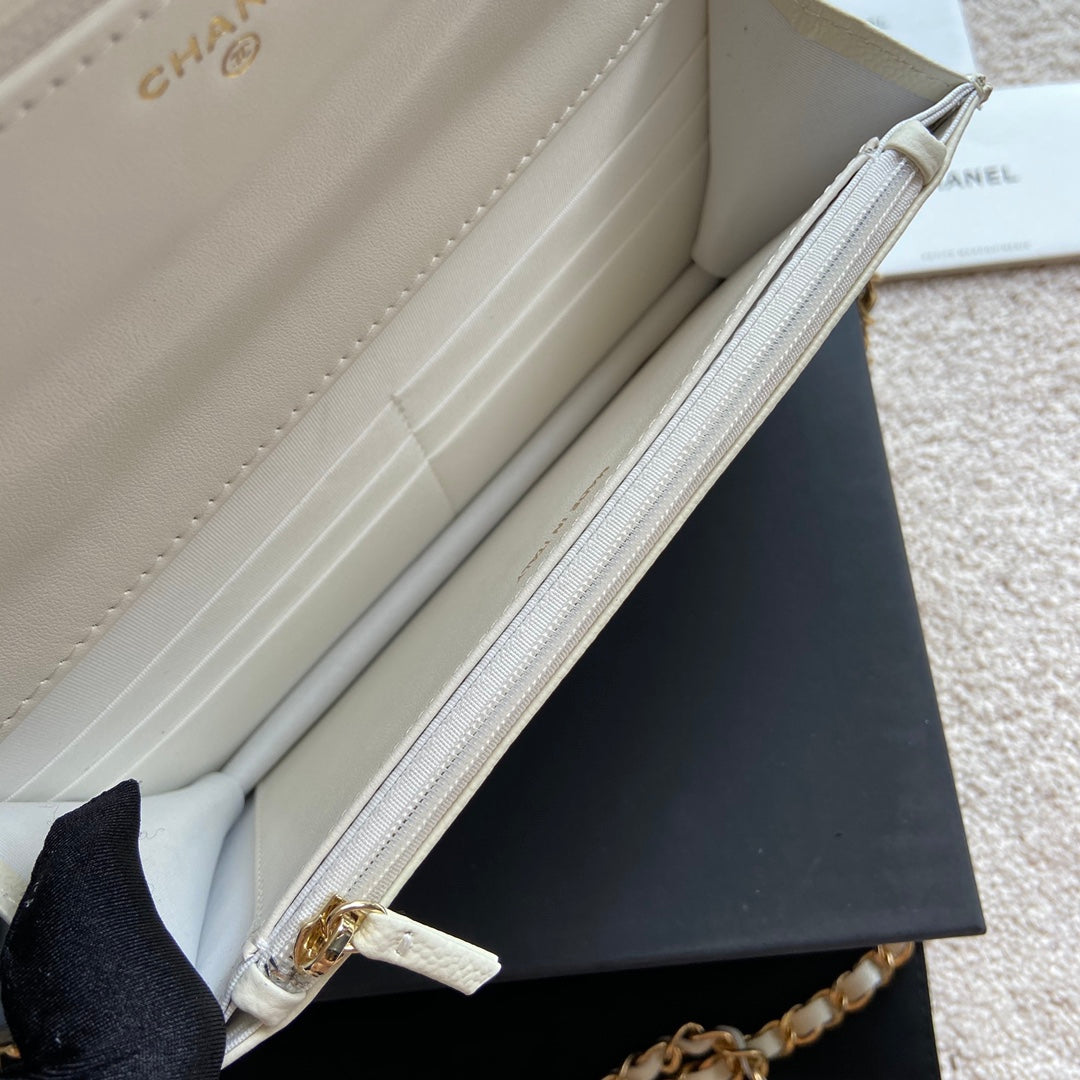 CC Woc 20cm Top Handle White Grained Calfskin Gold Hardware mysite