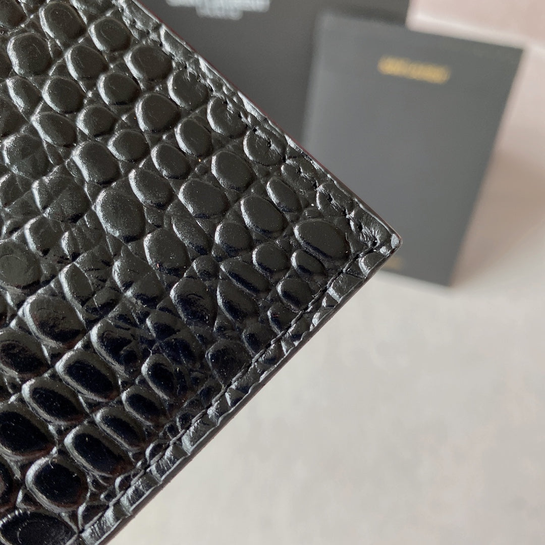 UPTOWN POUCH 27 IN BLACK CROCODILE-EMBOSSED SHINY CALFSKIN GOLD LOGO mysite