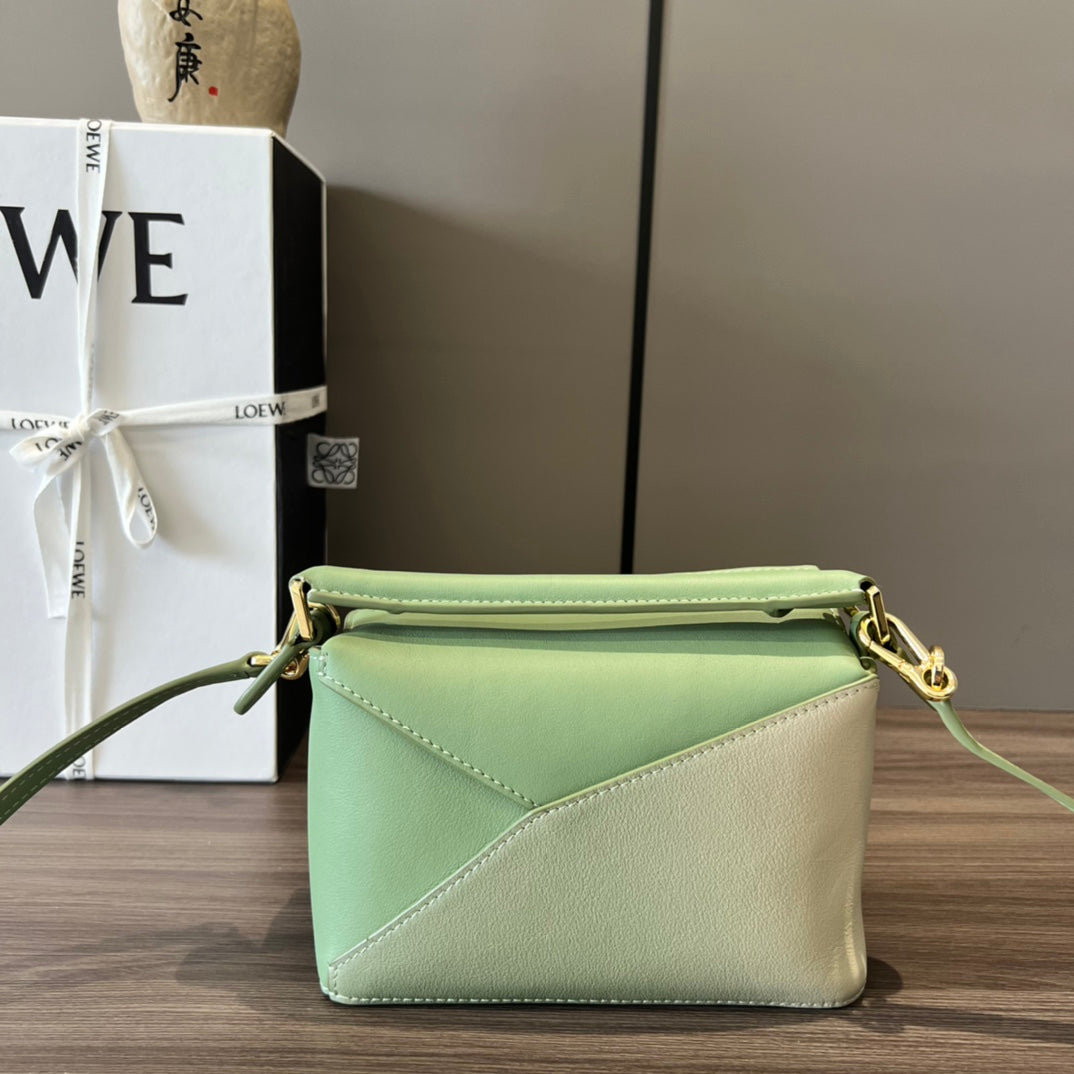 Mini Puzzle bag in soft grained 18cm White and Green Calfskin mysite