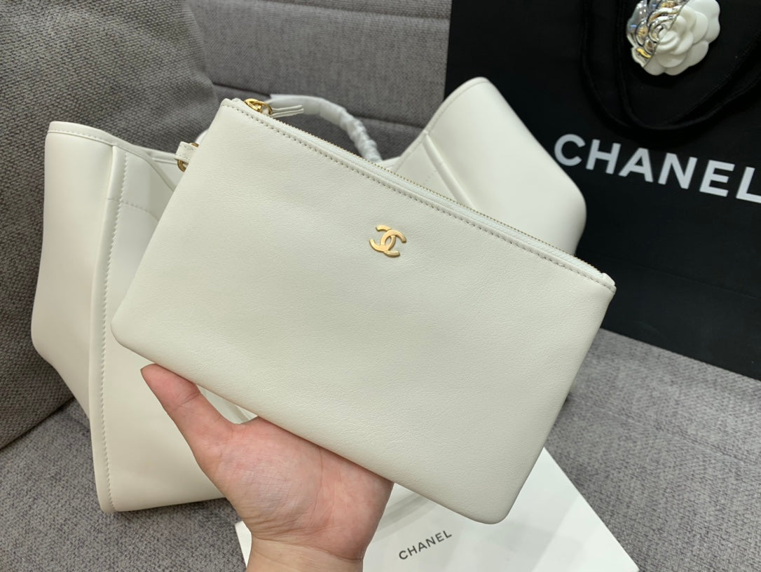 CC DEAUVILLE TOTE BAG 39CM WHITE CALFSKIN MULTICOLOR LOGO mysite