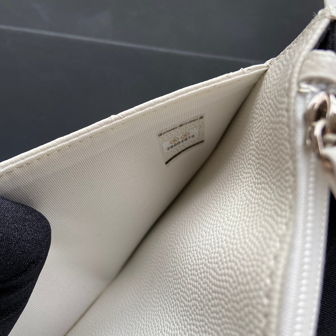 CC Classic Woc 20cm White Grained Calfskin Black Hardware mysite