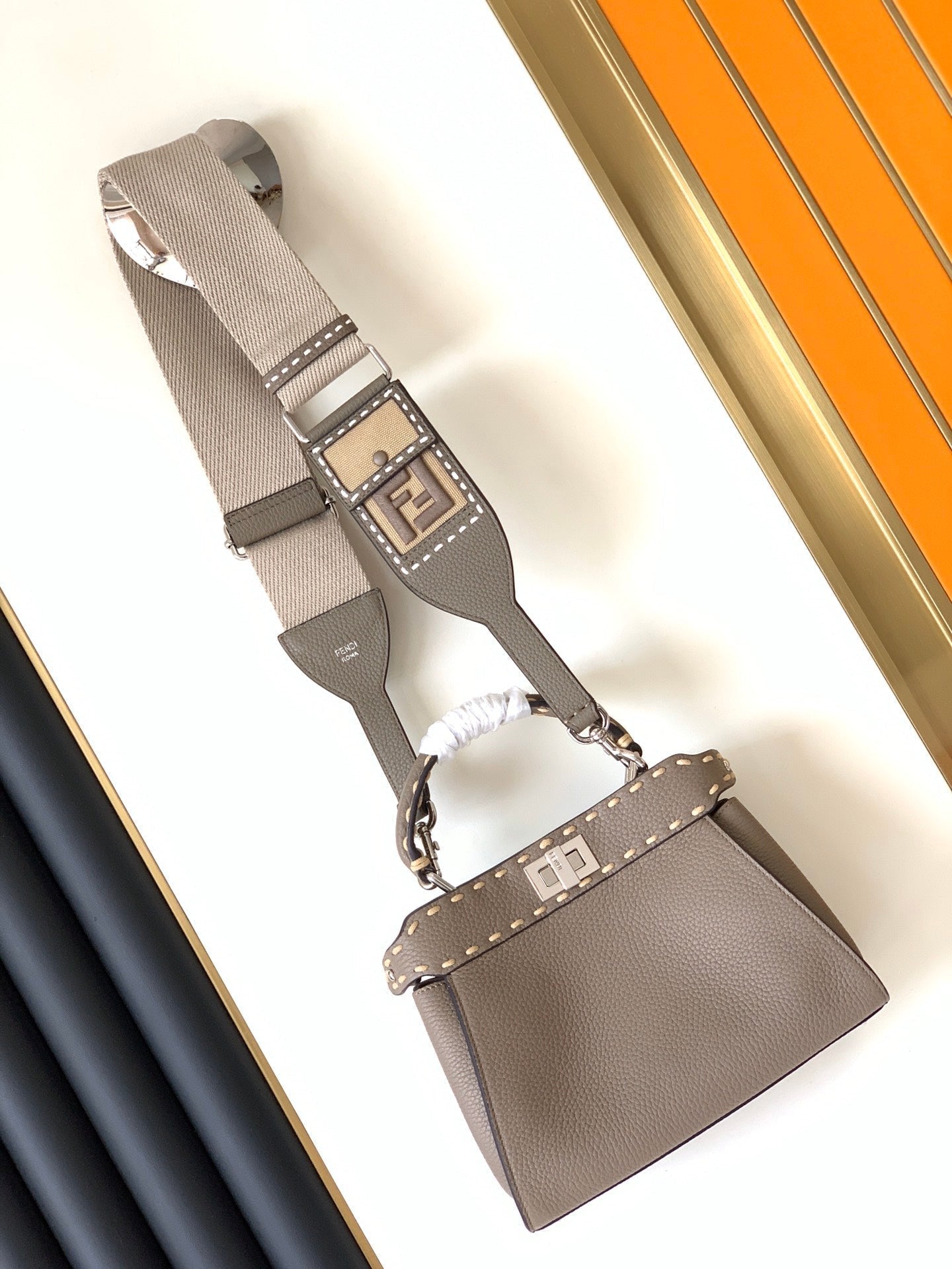 Peekaboo Mini Selleria Bag 23cm brown leather shw with 220 hand-sewn stitches mysite