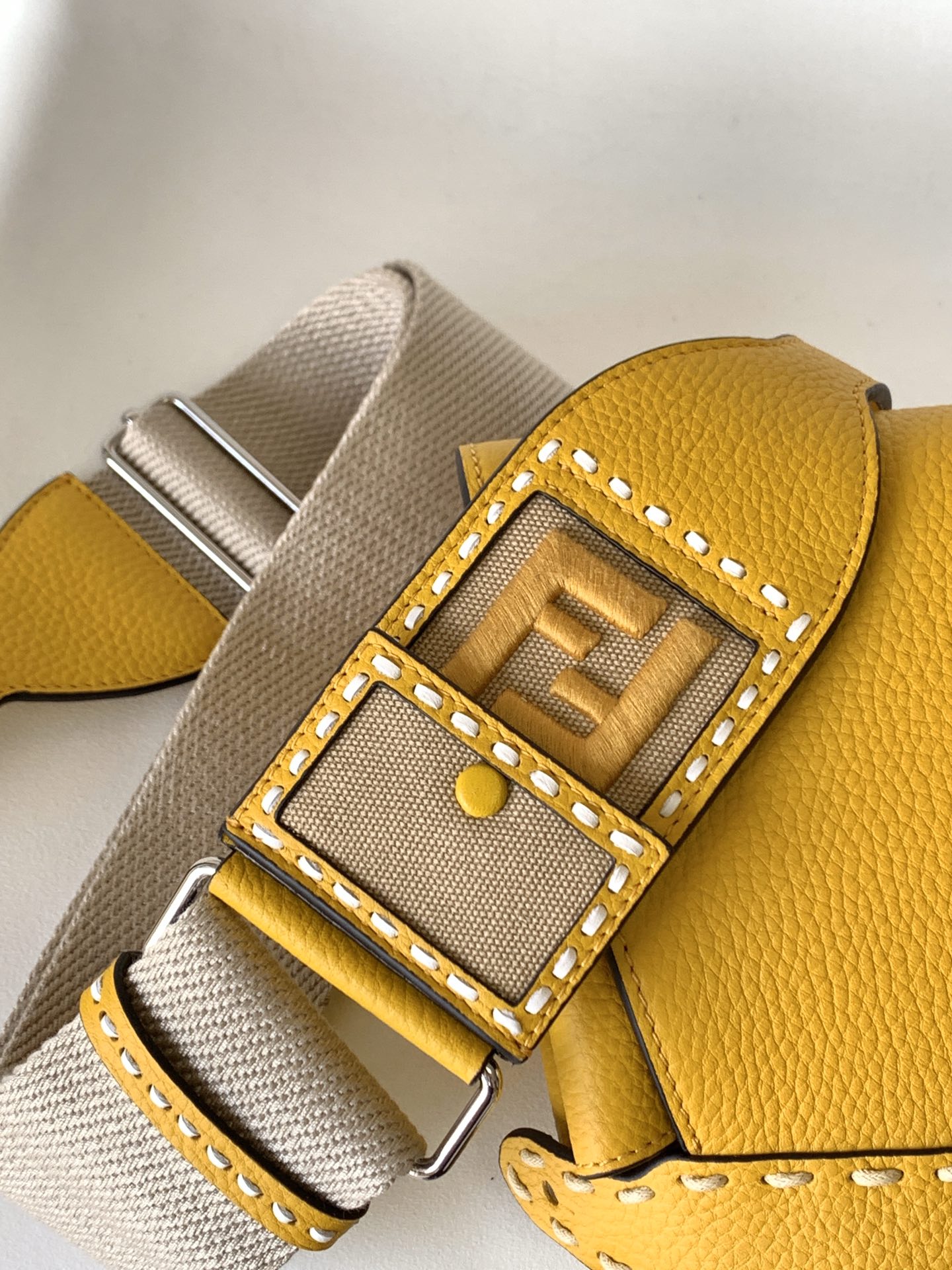 Peekaboo Mini Selleria Bag 23cm yellow leather shw with 220 hand-sewn stitches mysite