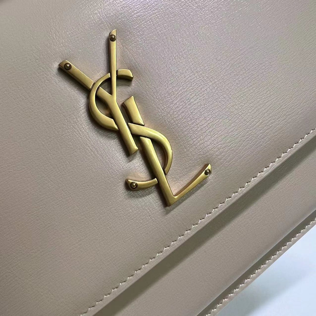 SUNSET MEDIUM 22 IN BEIGE CALFSKIN GOLD HARDWARE mysite