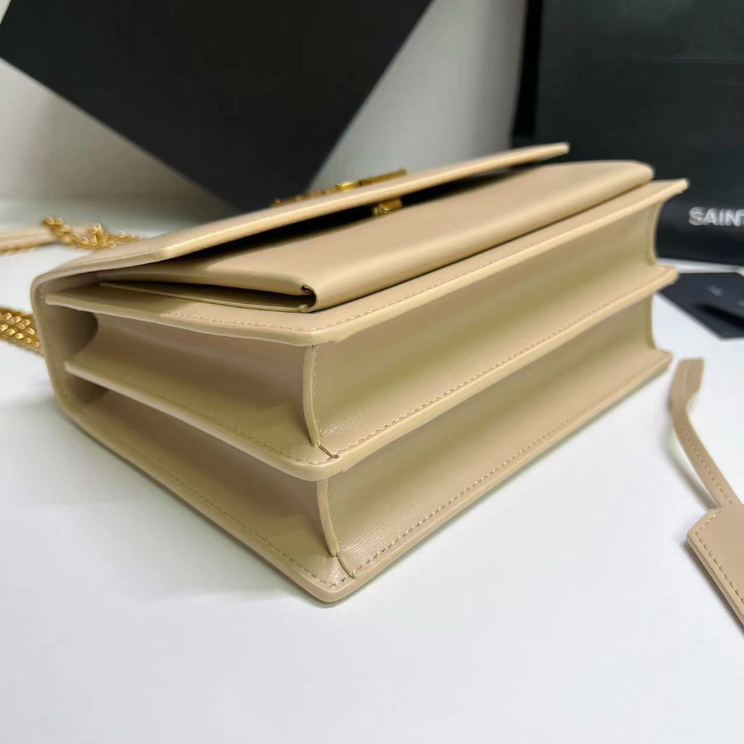 SUNSET MEDIUM 22 IN BEIGE CALFSKIN GOLD HARDWARE mysite