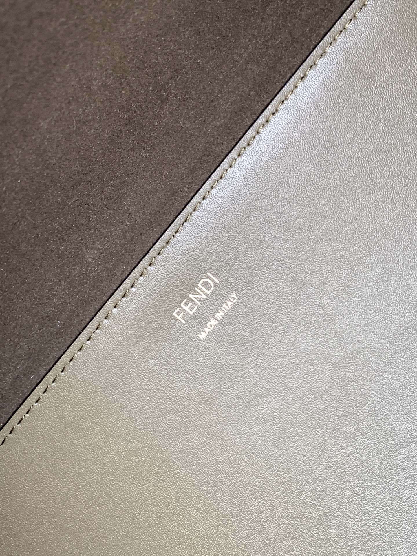 Fend Sunshine Medium Bag 35 Olive Leather mysite