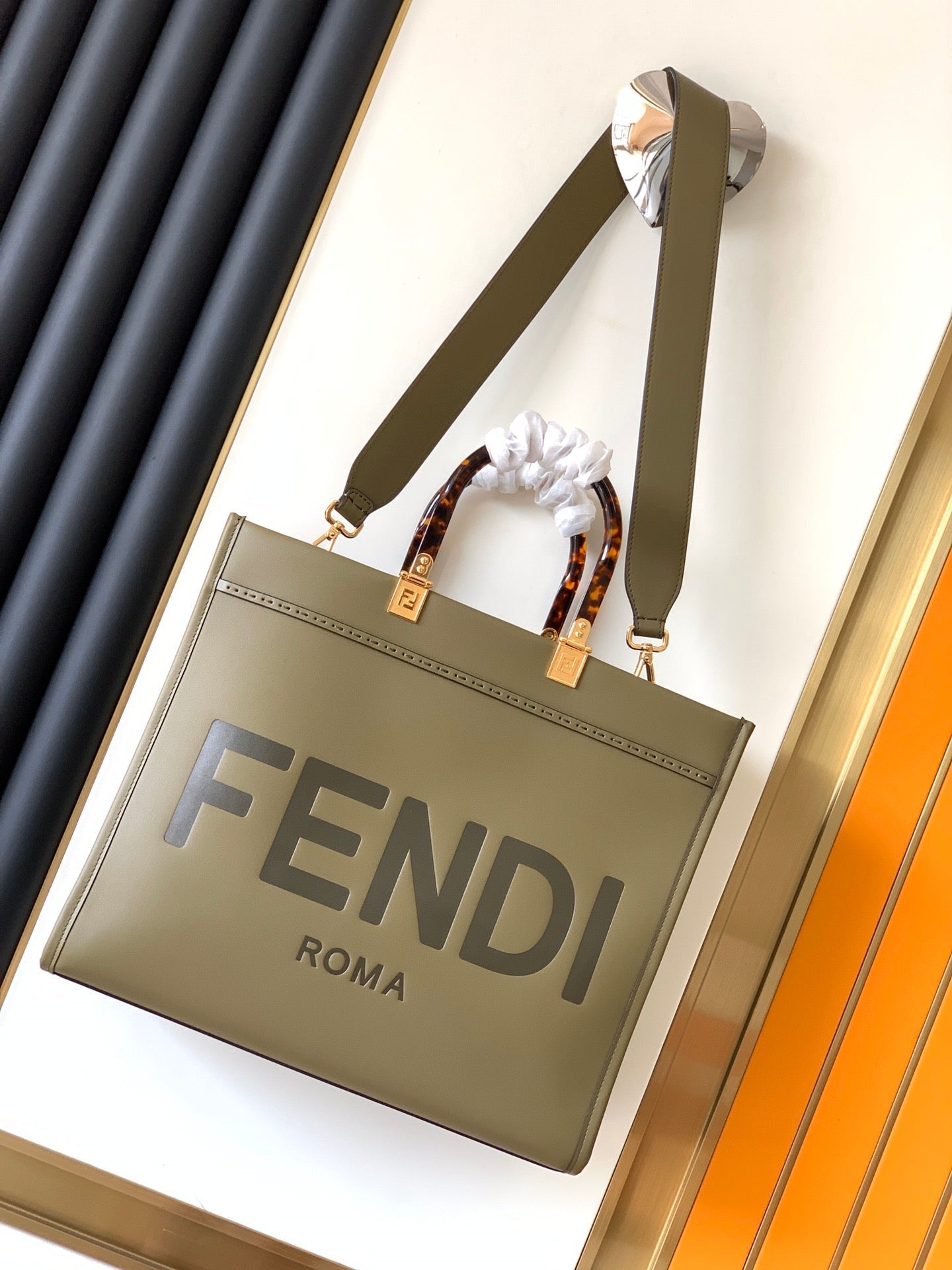 Fend Sunshine Medium Bag 35 Olive Leather mysite