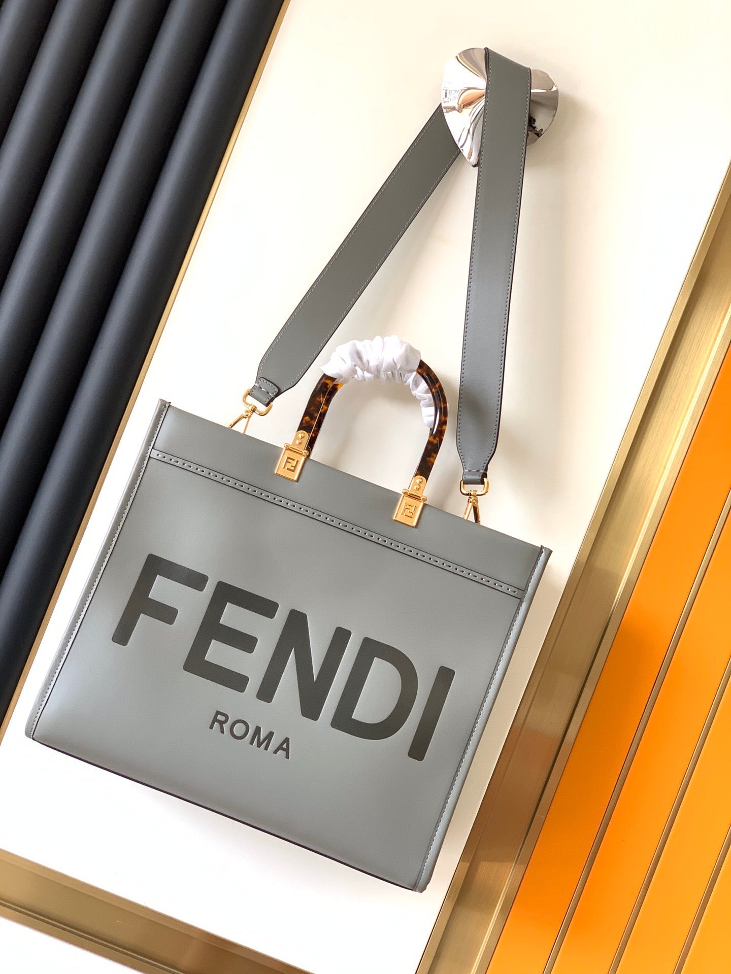 Fend Sunshine Medium Bag 35 Grey Leather mysite
