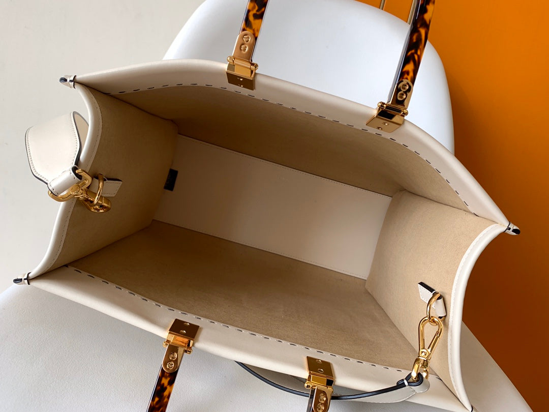 Fend Sunshine Medium Bag 35 White Leather mysite