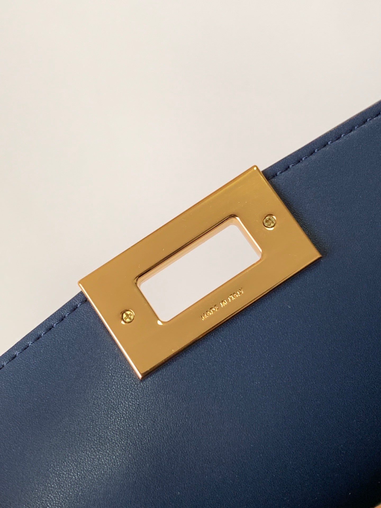 Peekaboo ISeeU Small 27cm Bag brown lambskin gold hardware mysite