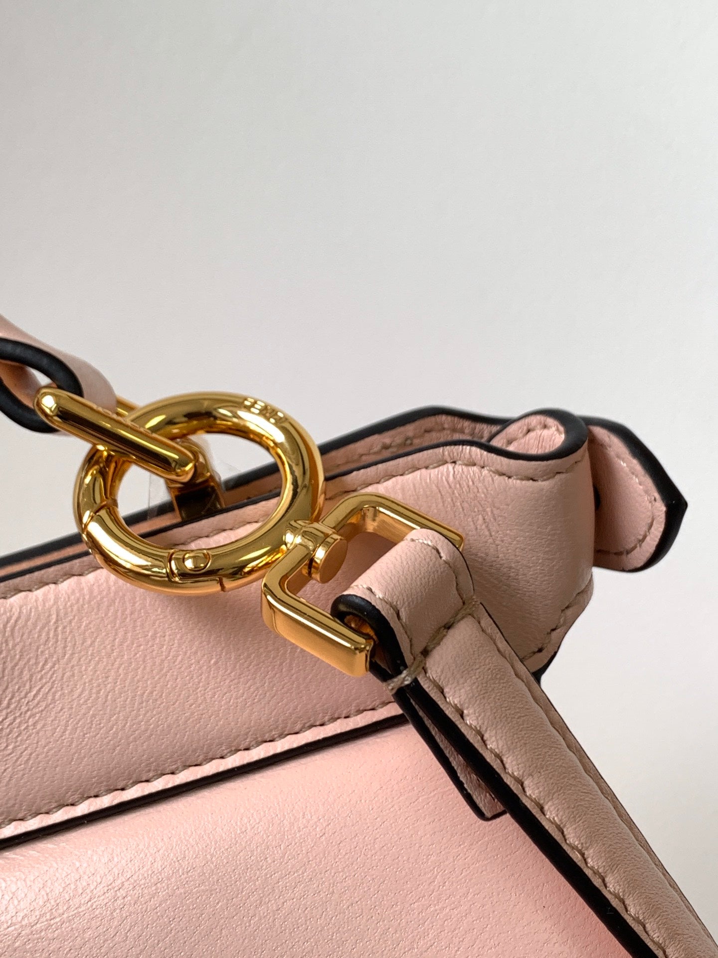 Peekaboo ISeeU Petite 20 Bag Pink Lambskin Ghw mysite