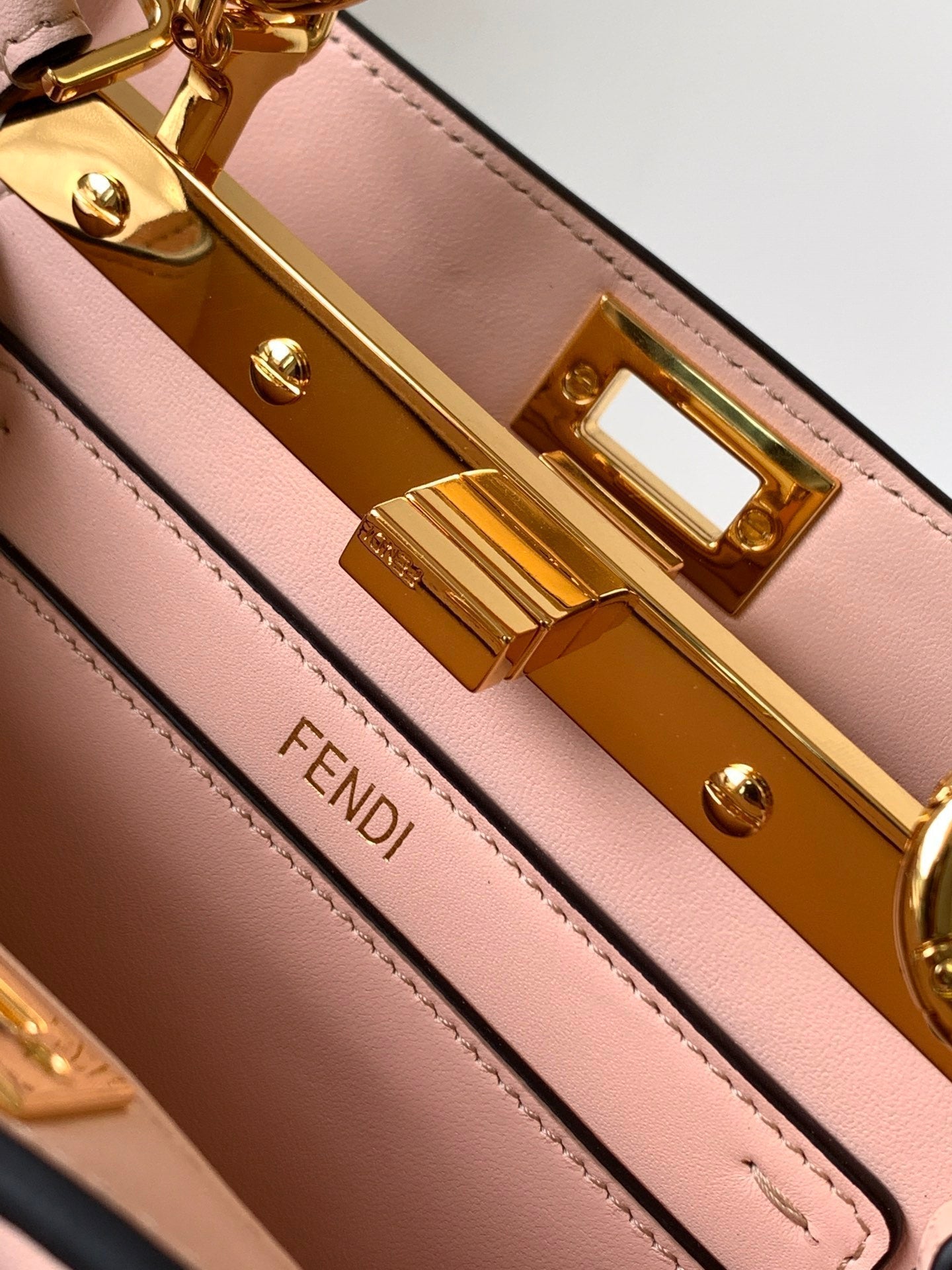 Peekaboo ISeeU Petite 20 Bag Pink Lambskin Ghw mysite