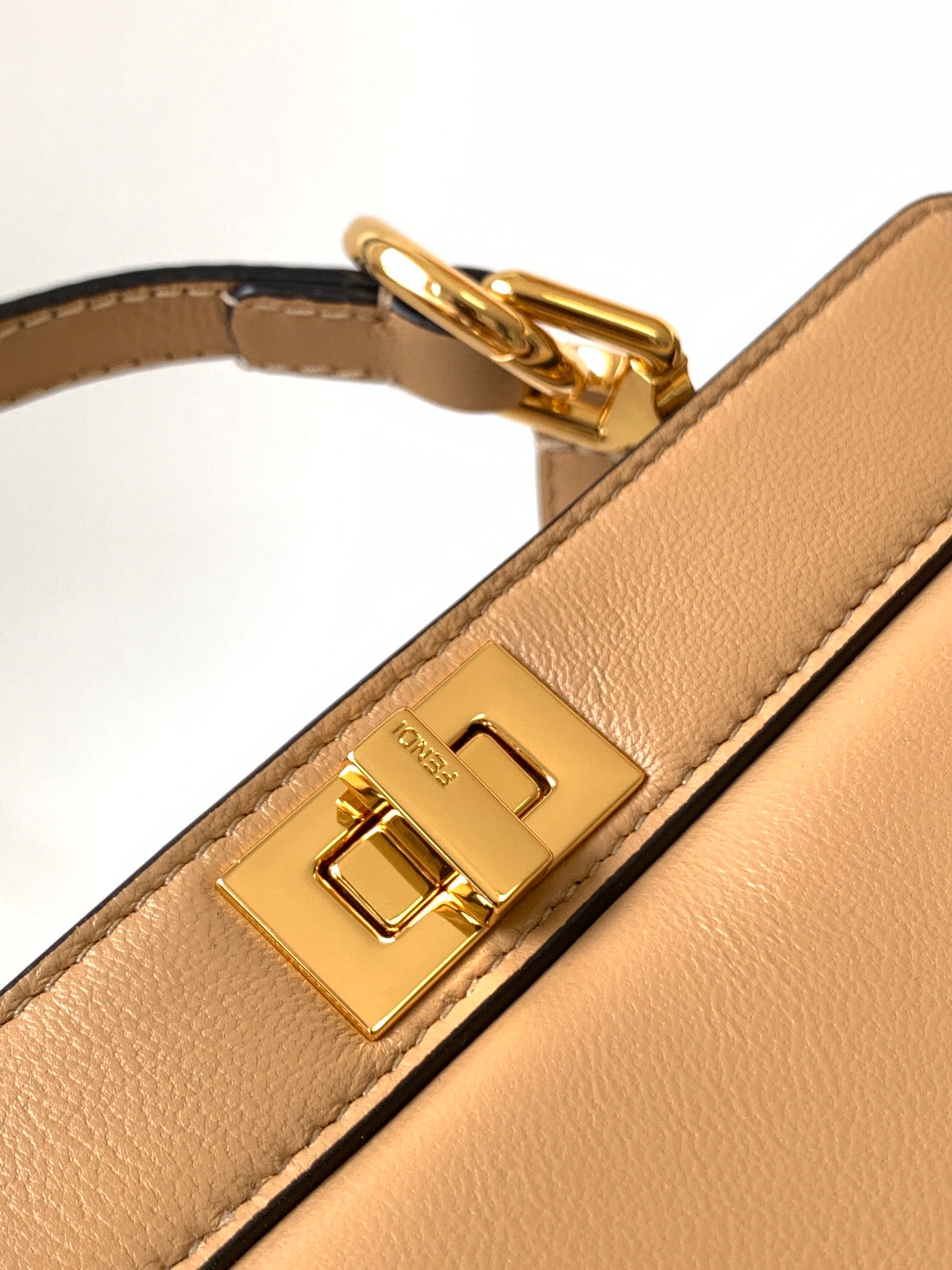 Peekaboo ISeeU Petite 20 Bag Light Brown Lambskin Ghw mysite