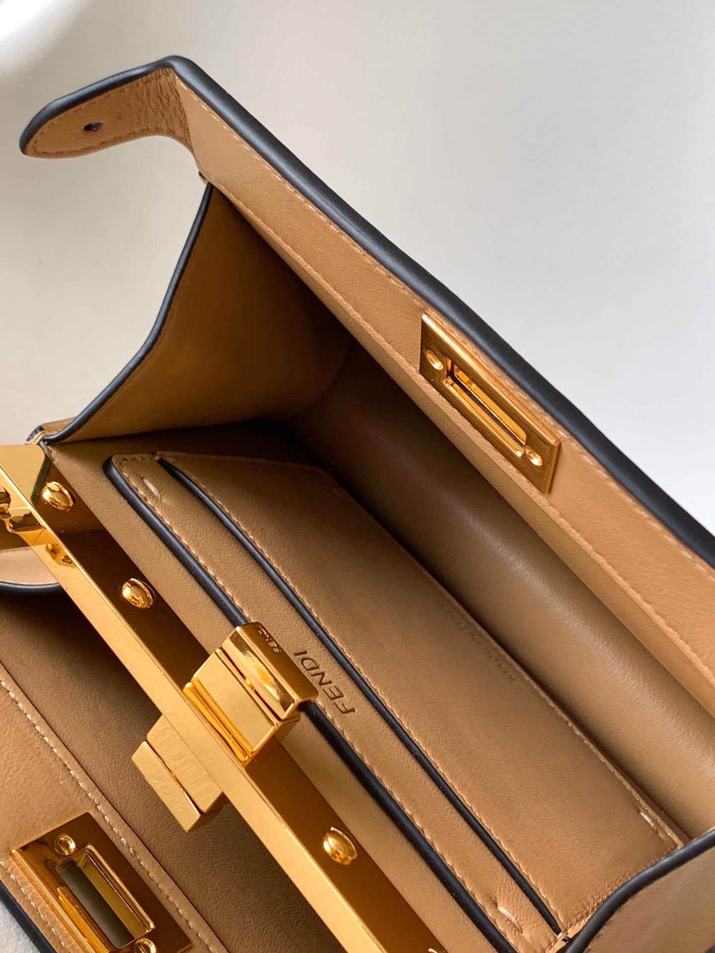 Peekaboo ISeeU Petite 20 Bag Light Brown Lambskin Ghw mysite