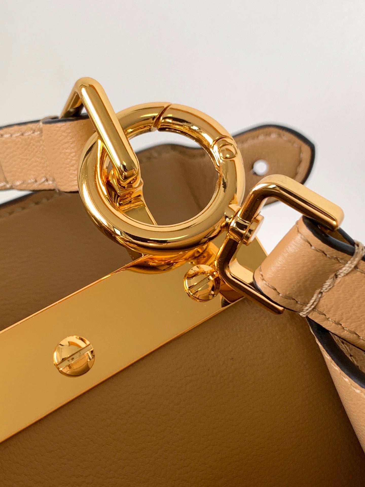 Peekaboo ISeeU Petite 20 Bag Light Brown Lambskin Ghw mysite