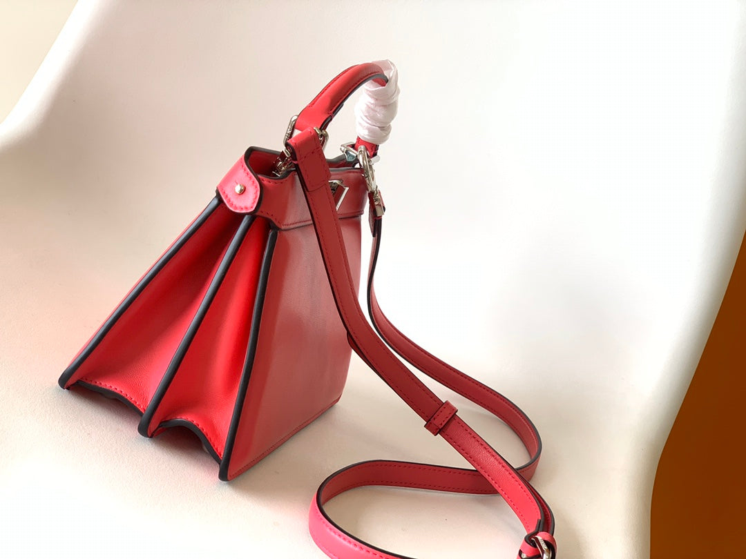 Peekaboo ISeeU Petite 20 Bag Hot Pink Lambskin Shw mysite